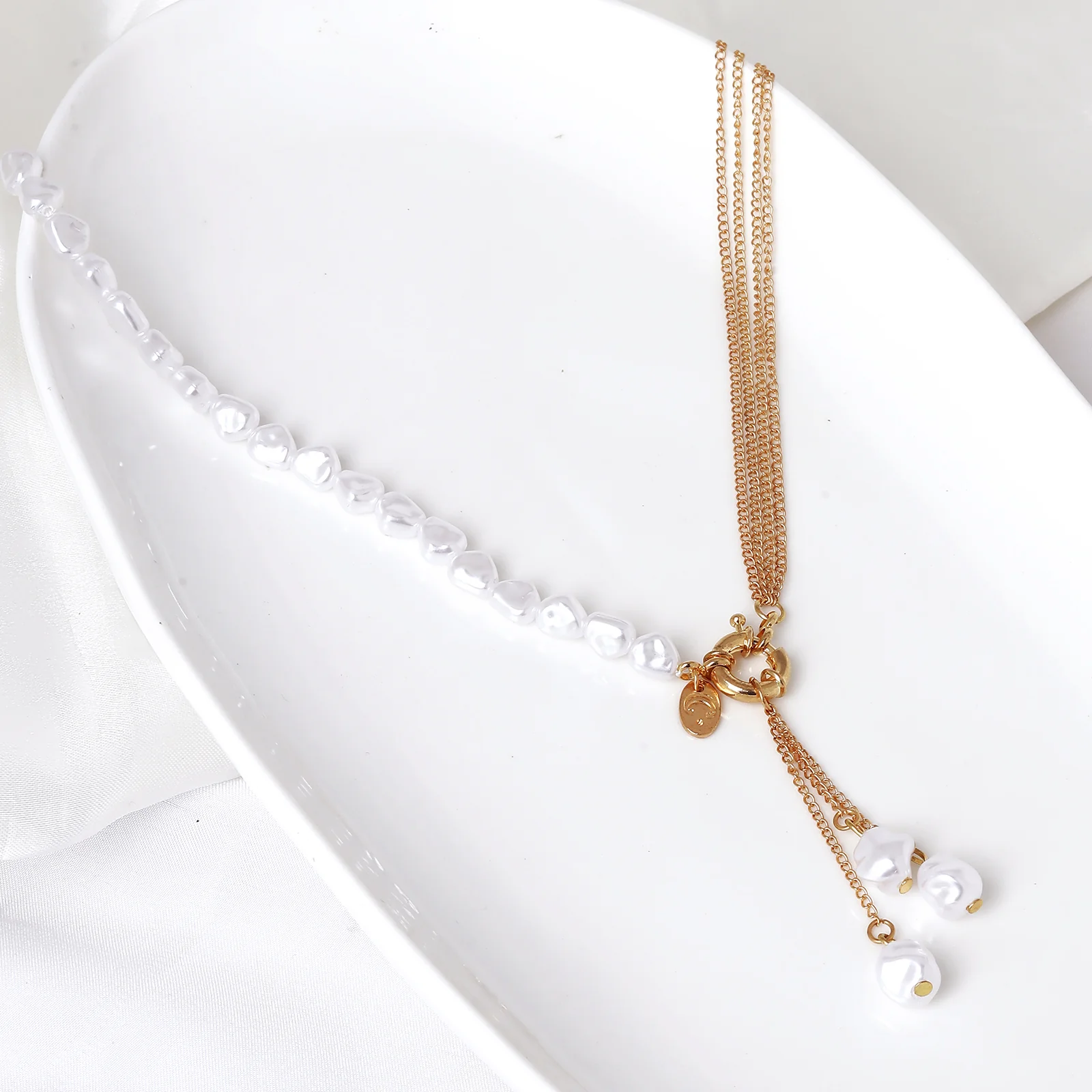 Naiads Gold Pearl Necklace - Image 2