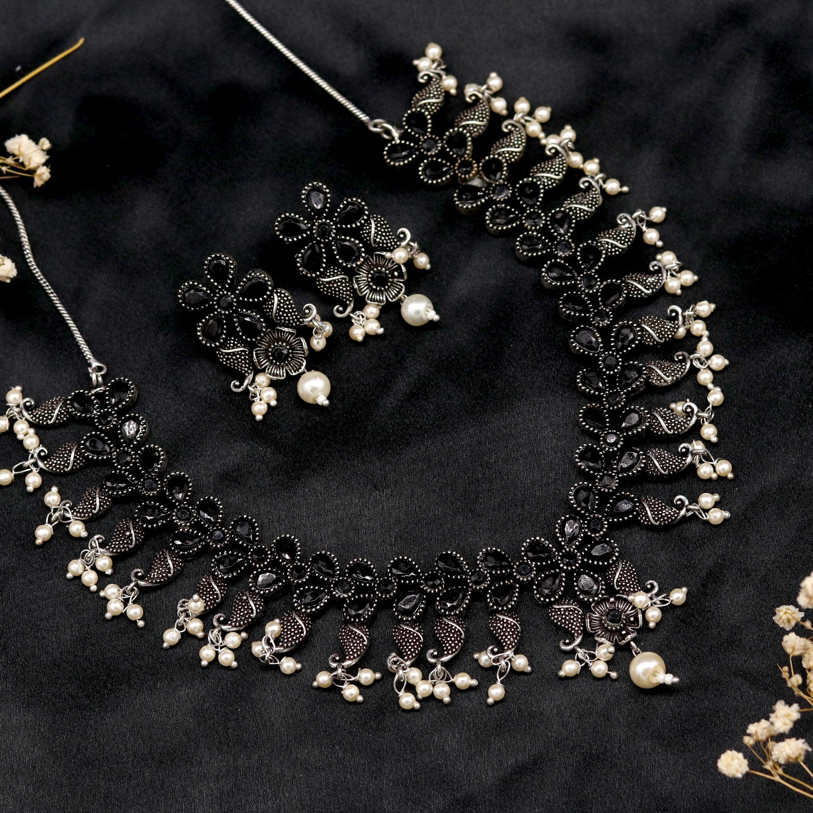 Niranjana Black Stone Silver Oxidized Necklace Set - Image 3