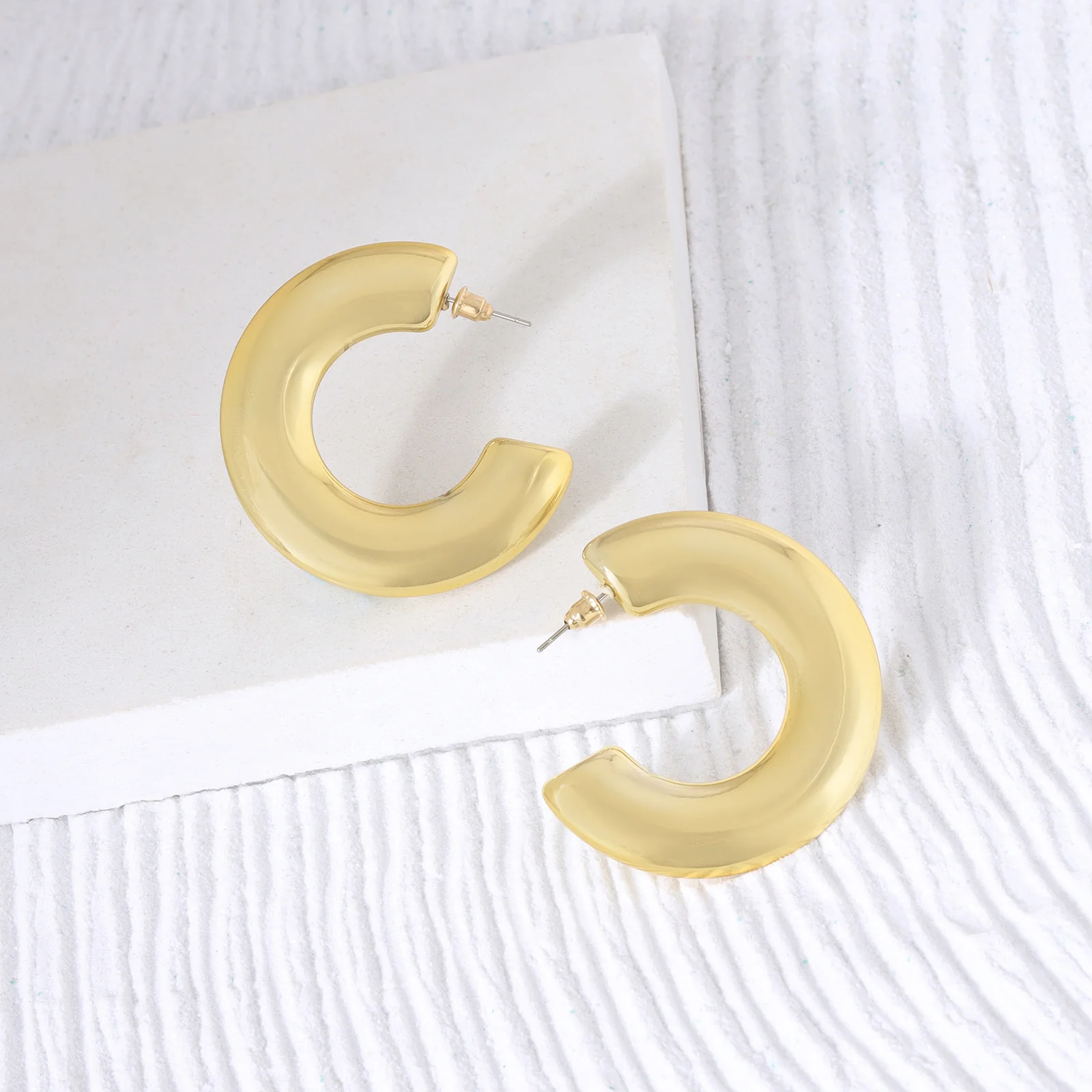 Olympias Gold Earrings - Image 2