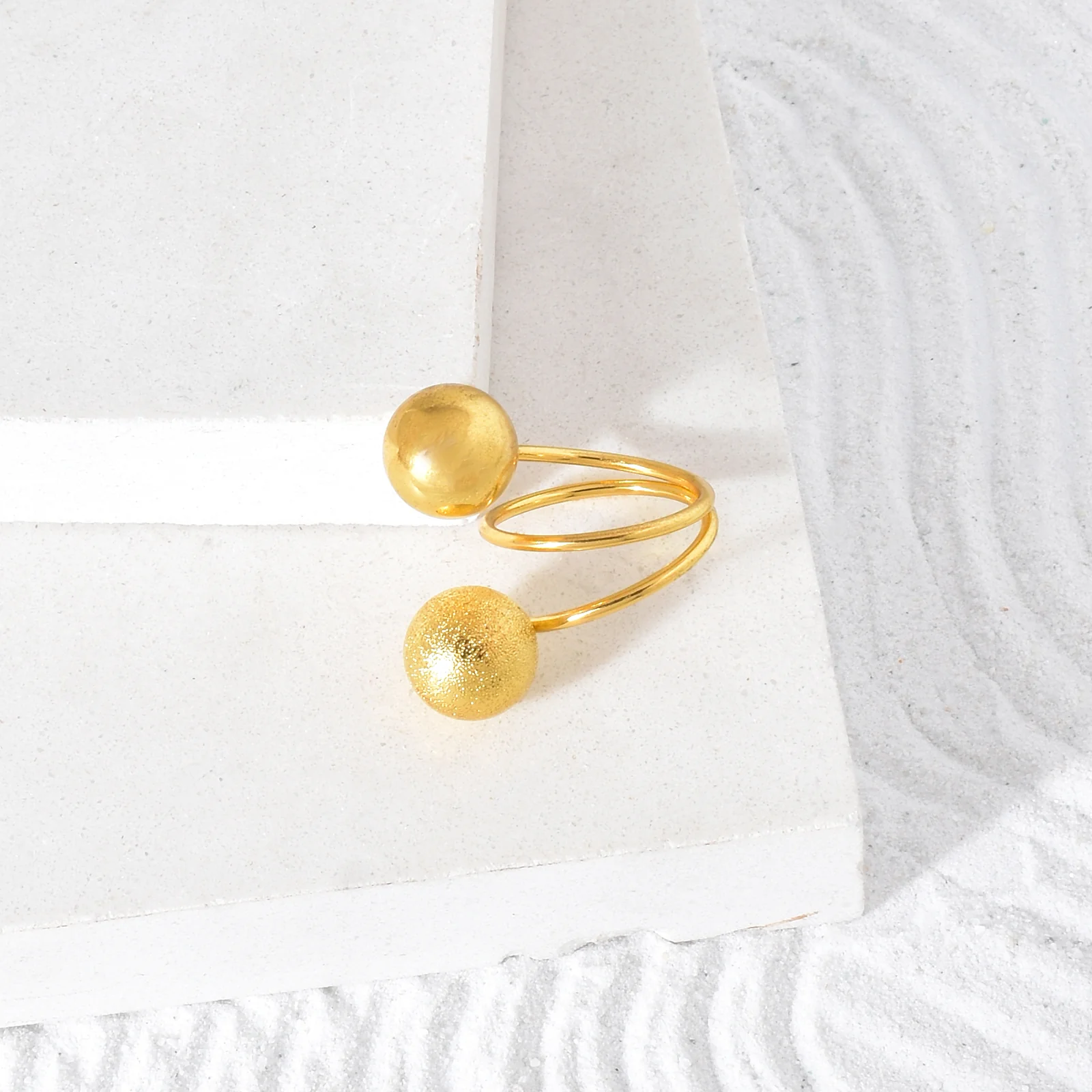 Pandora Gold Ring - Image 2