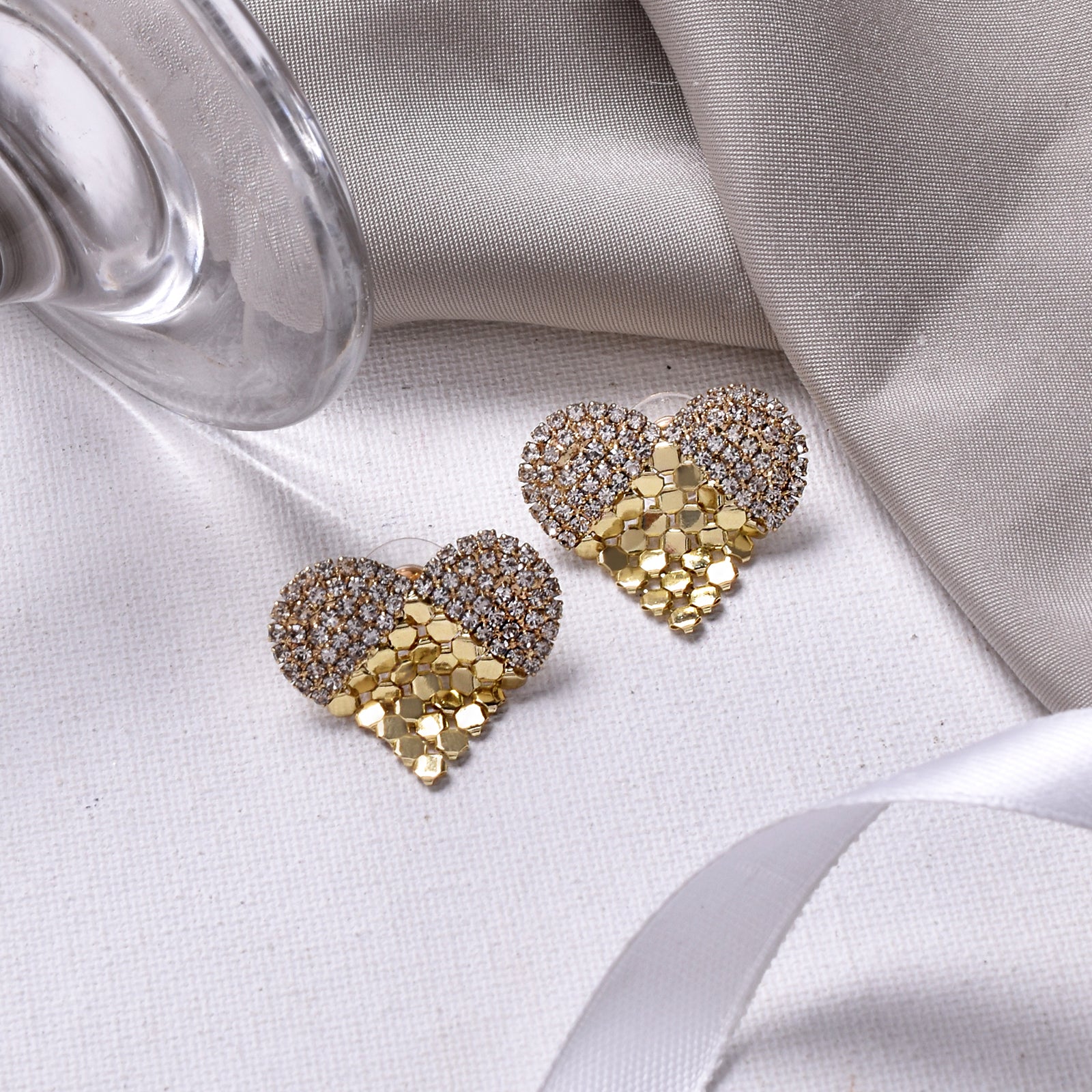 Park Gold Heart Earrings - Image 2