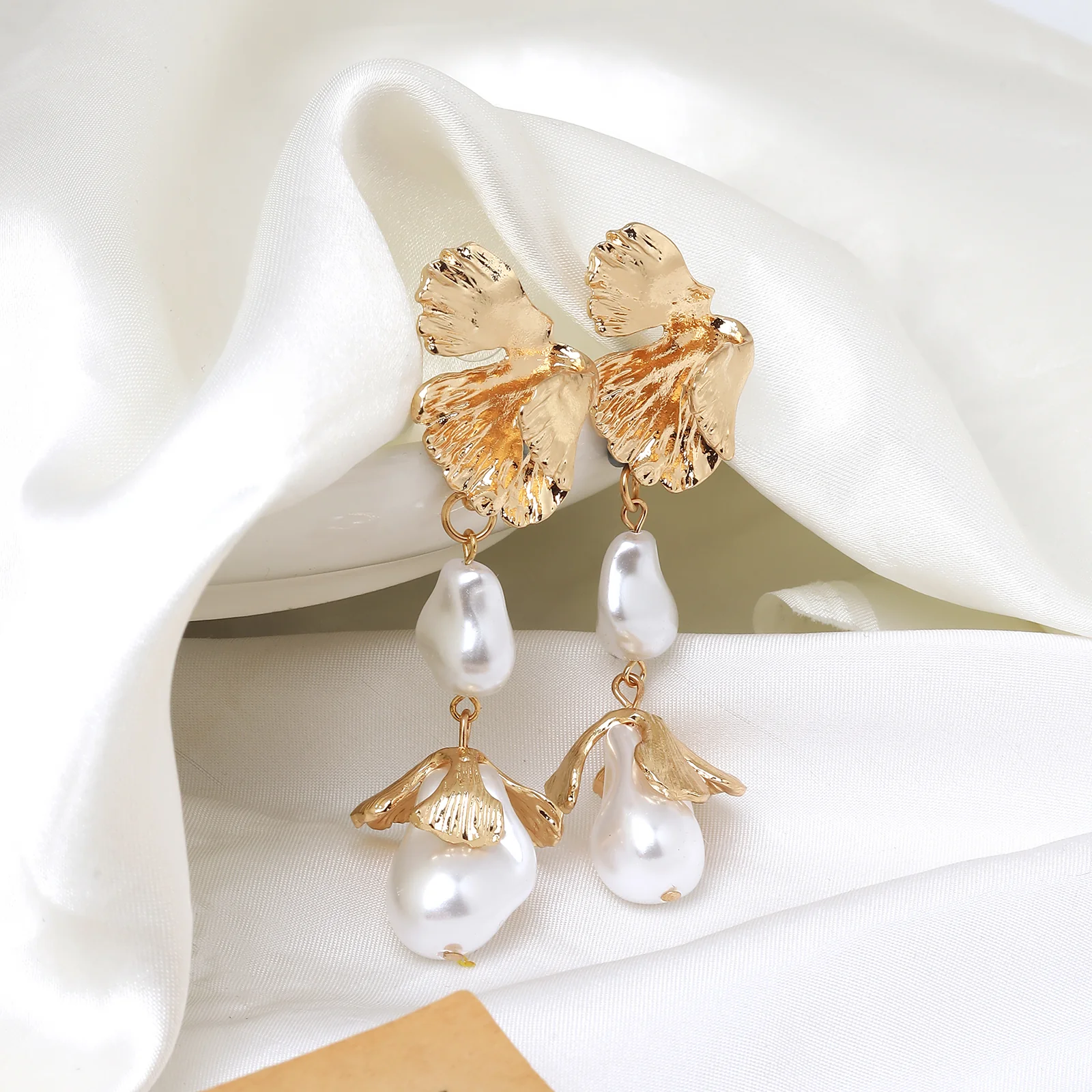 Thalassa Pearl Gold Earrings - Image 2