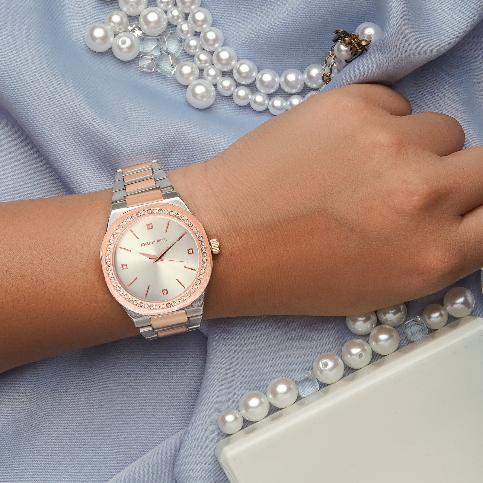Pegasus Silver Large Dial Rhinestone Dual Tone Linked Chain Strap Women's Watch - Image 3