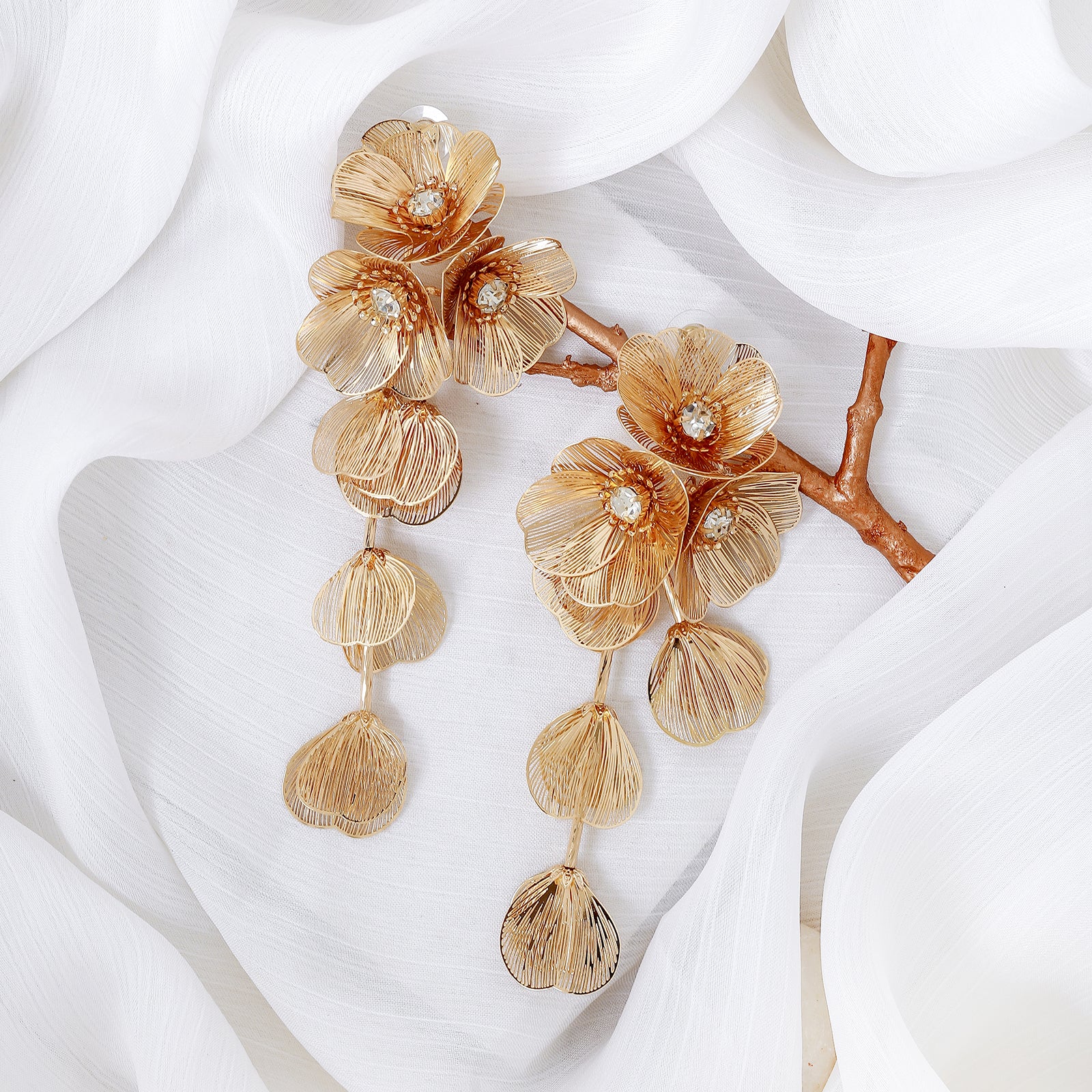 Primula Gold Earrings - Image 2
