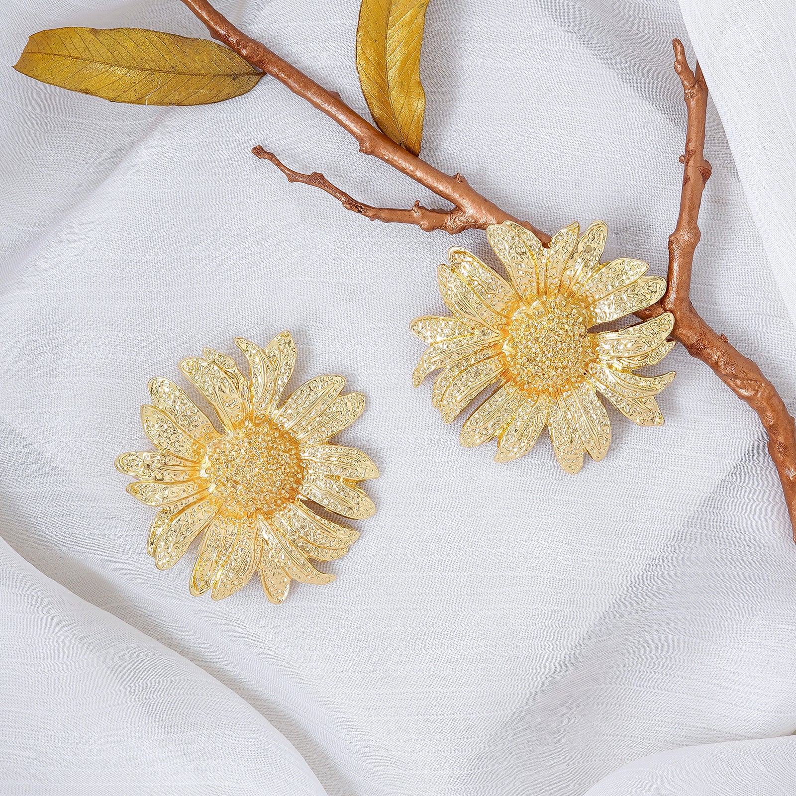 Rowan Gold Earrings - Image 2