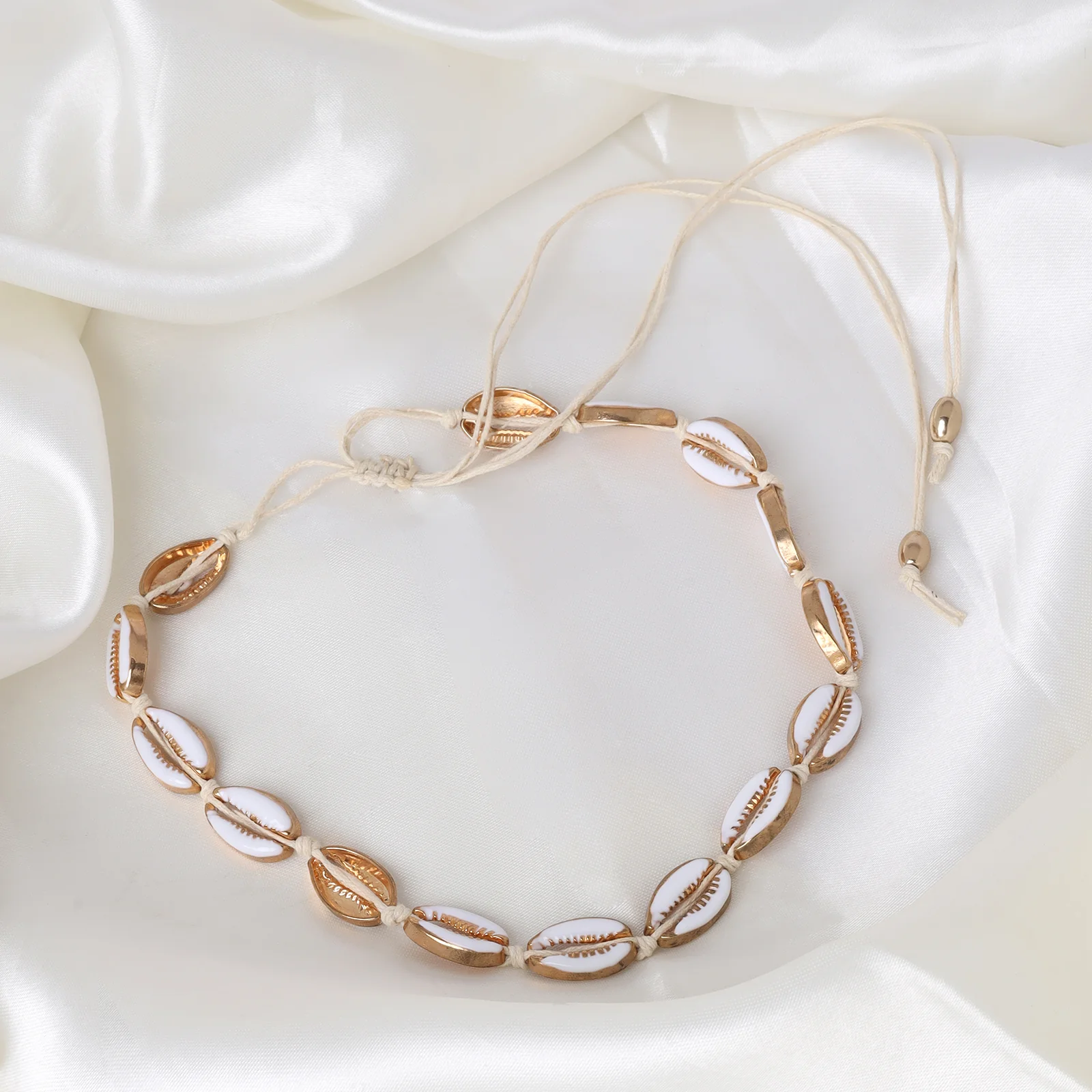 Sirena Sea Shell Gold Necklace - Image 2