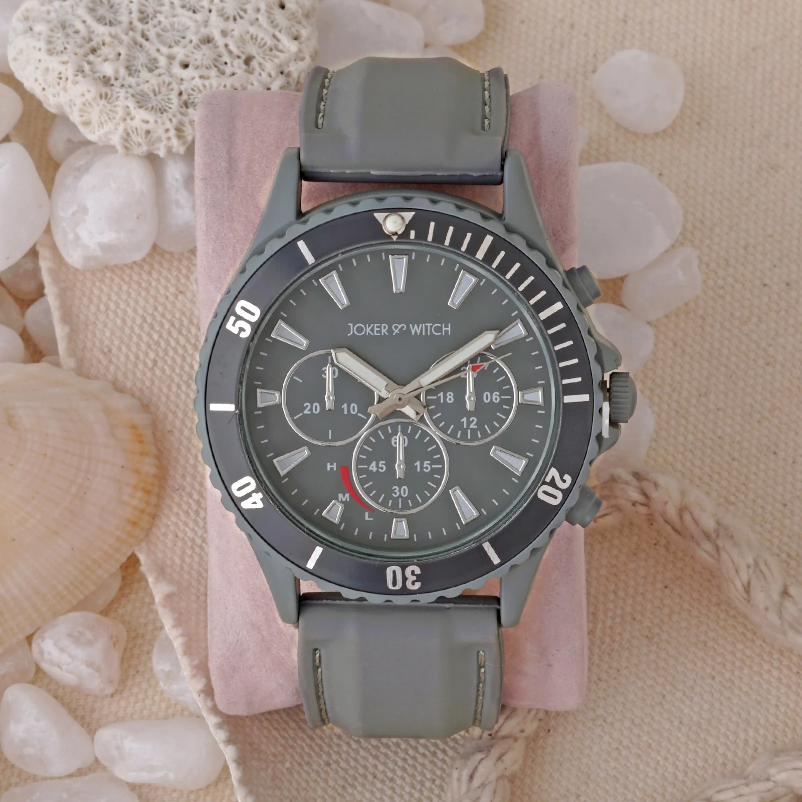 Spacey Grey XLarge Dial Silicone Strap Men's Watch - Image 3