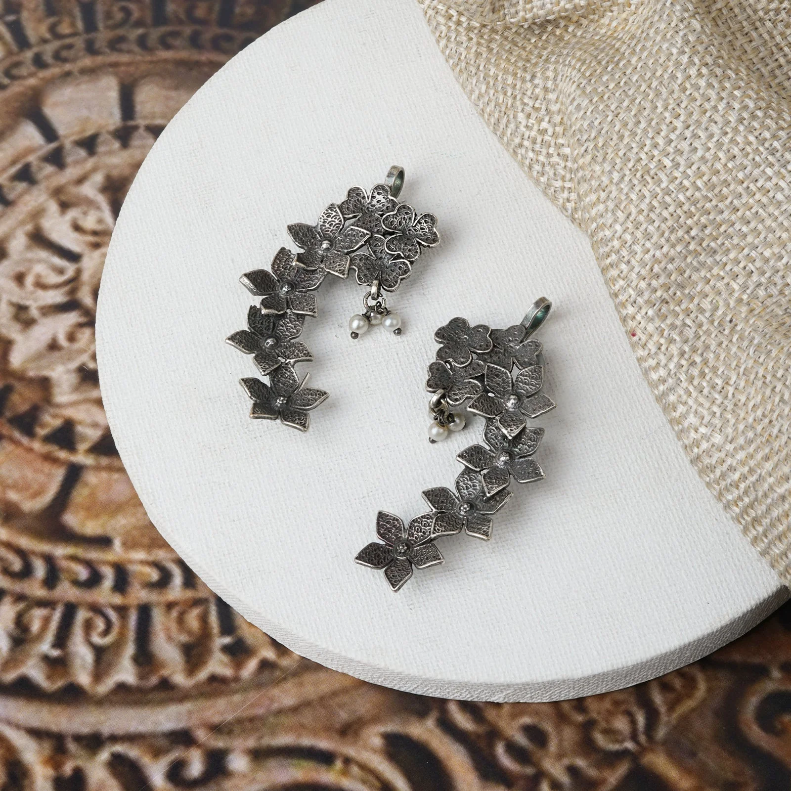 Teejh Aaira Silver Oxidised Earcuff - Image 2