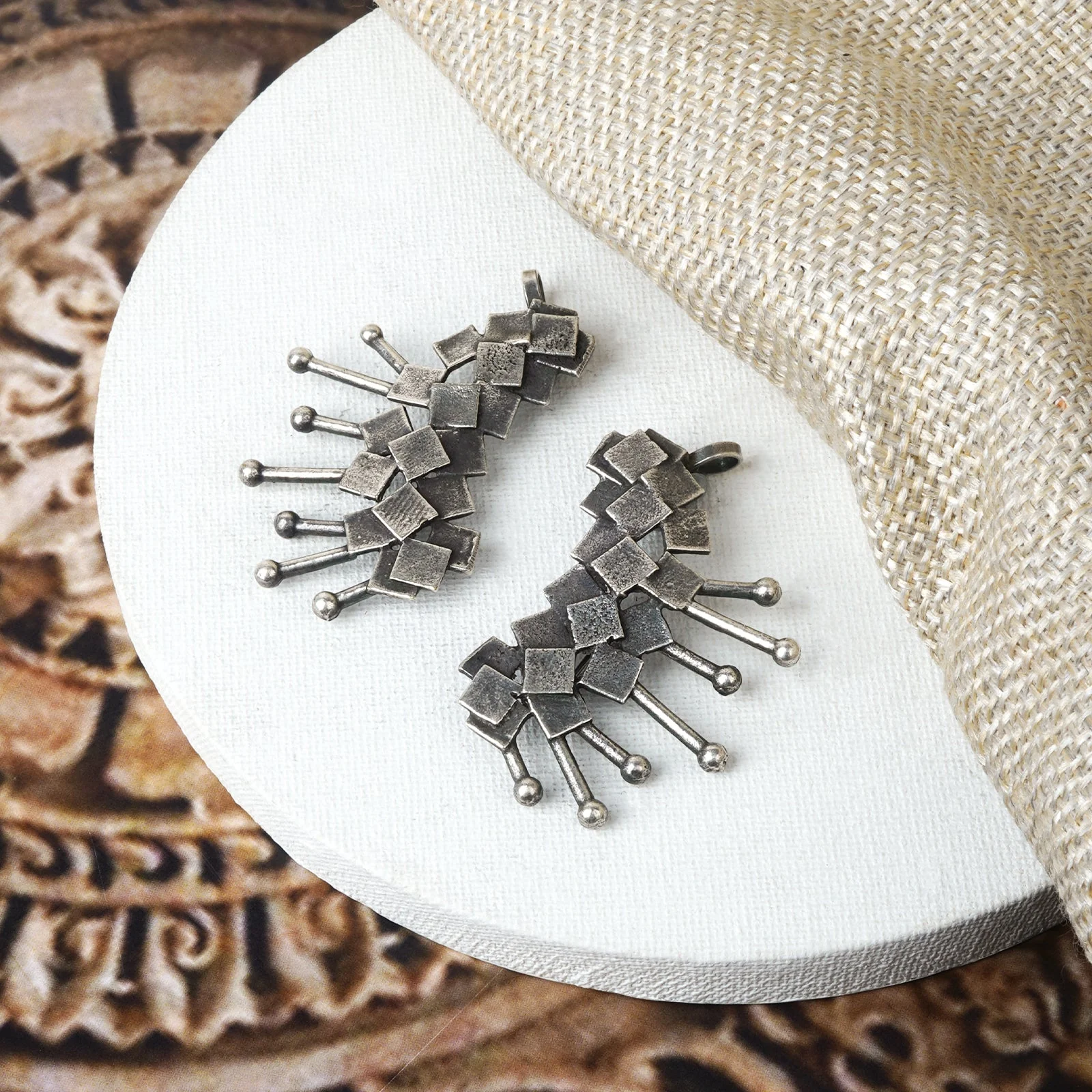 Teejh Aalaya Silver Oxidised Earcuff - Image 2