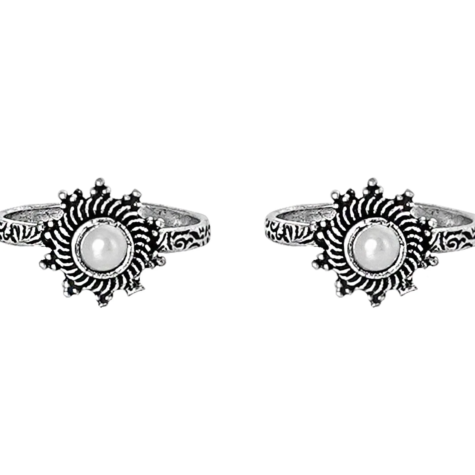 Teejh Aashvi White Silver Oxidised Toe Rings - Image 6