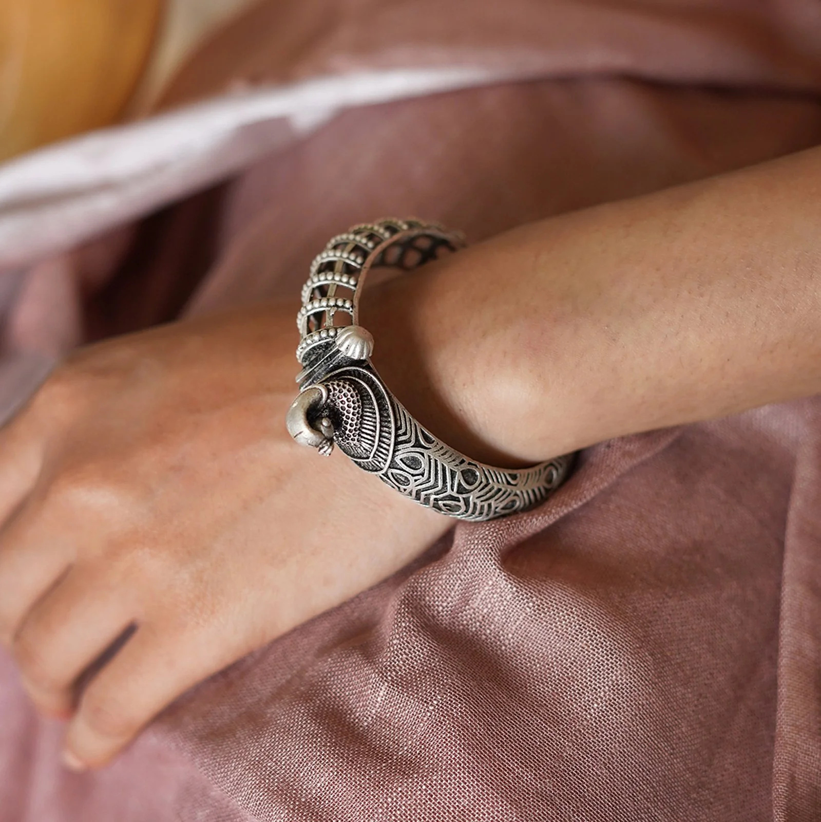 Teejh Aishay Silver Oxidised Bangle - Image 2