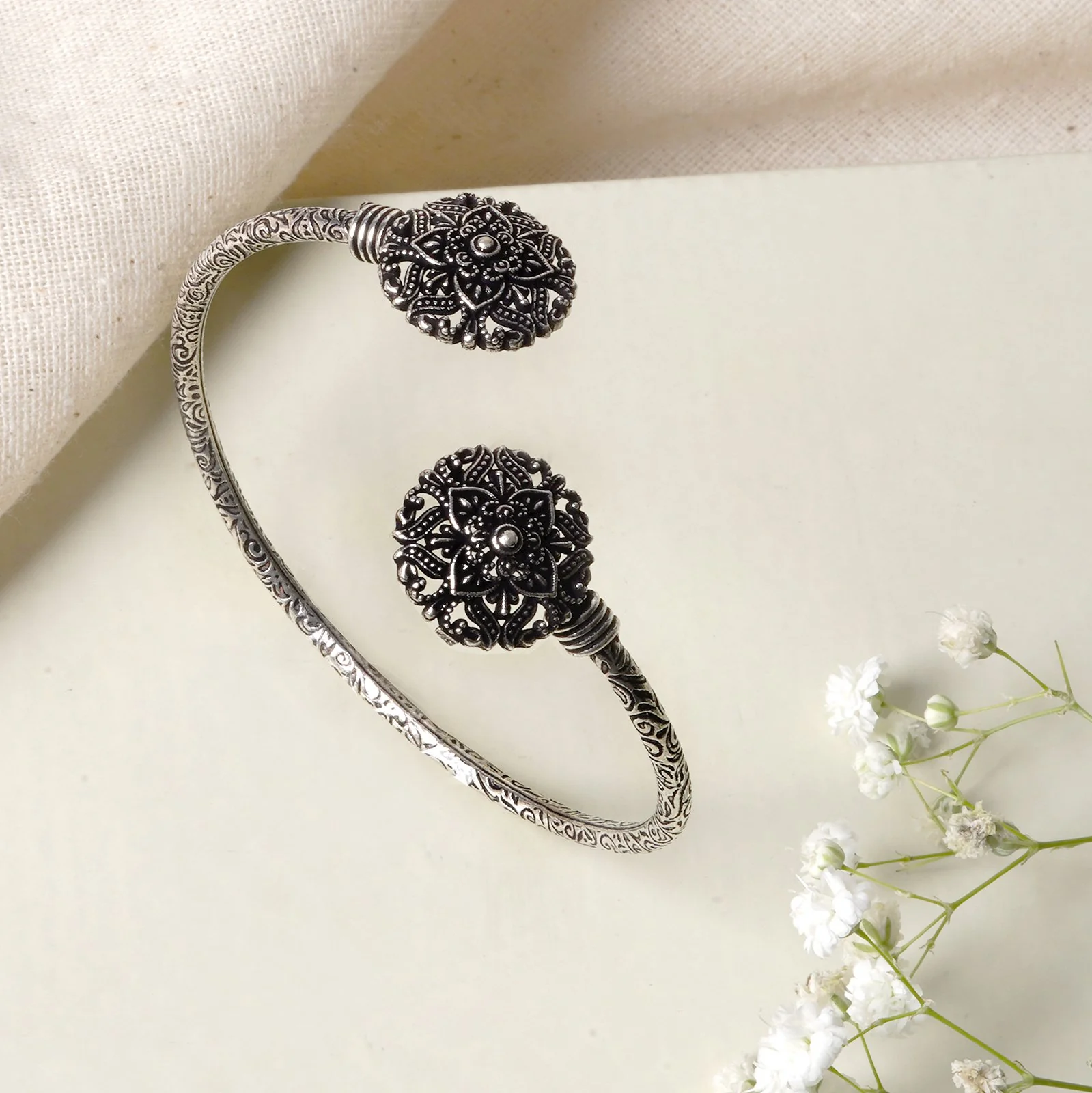 Teejh Akansha Silver Oxidised Floral Bracelet - Image 2