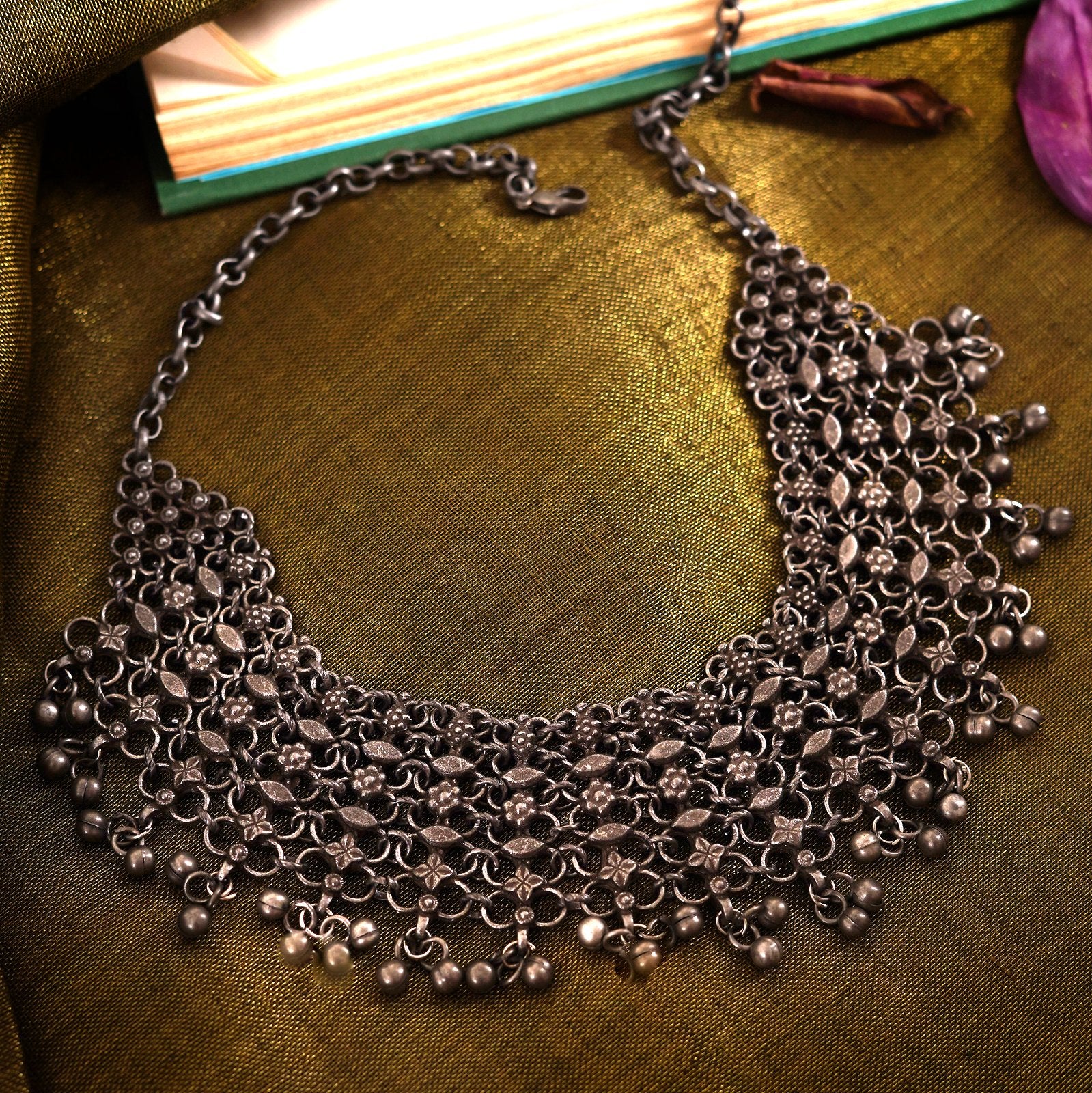 Teejh Alvira Antique Silver Polish Necklace - Image 2
