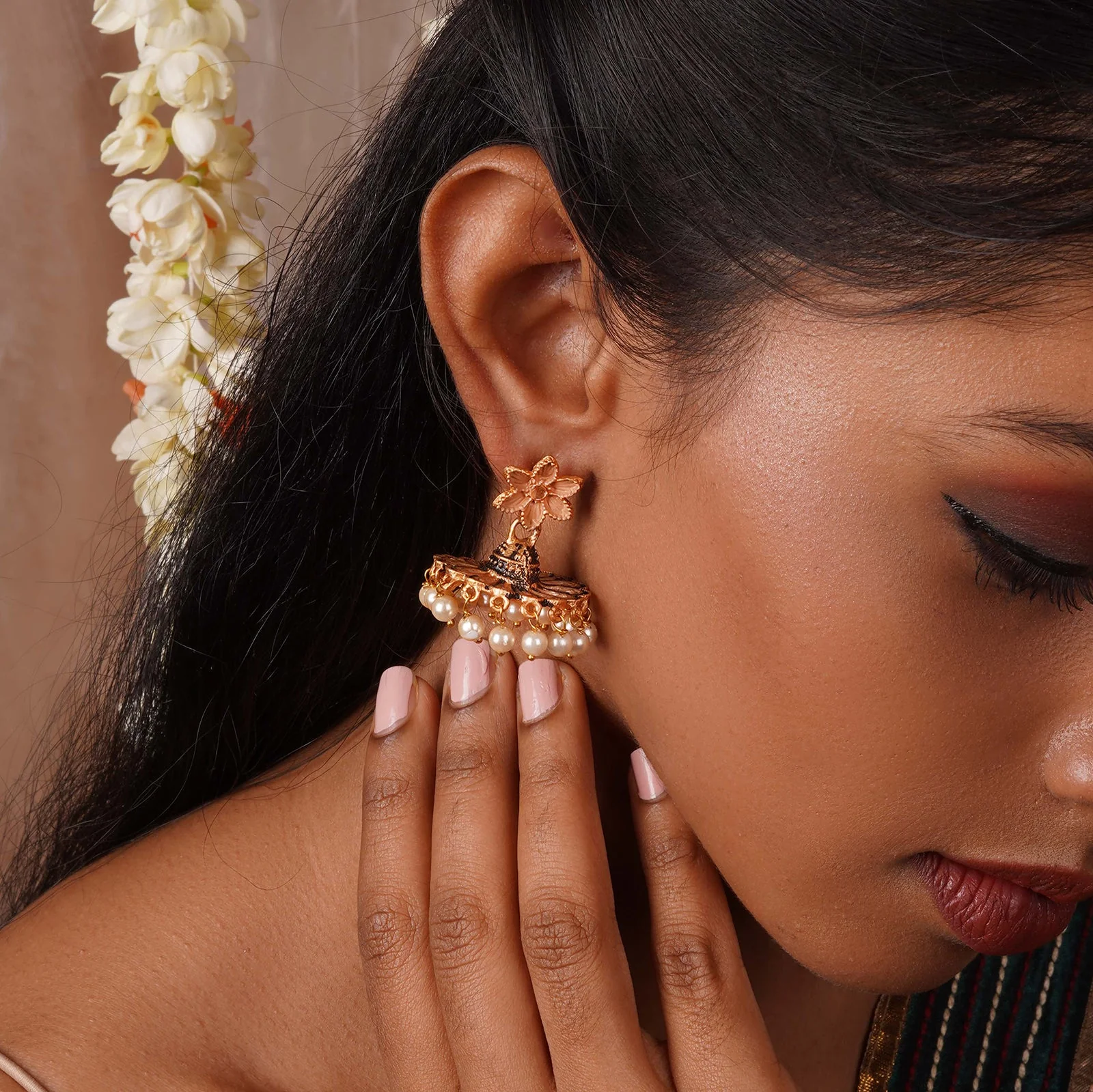 Teejh Arika Nude Pink and Black Gold Enamel Earrings - Image 2