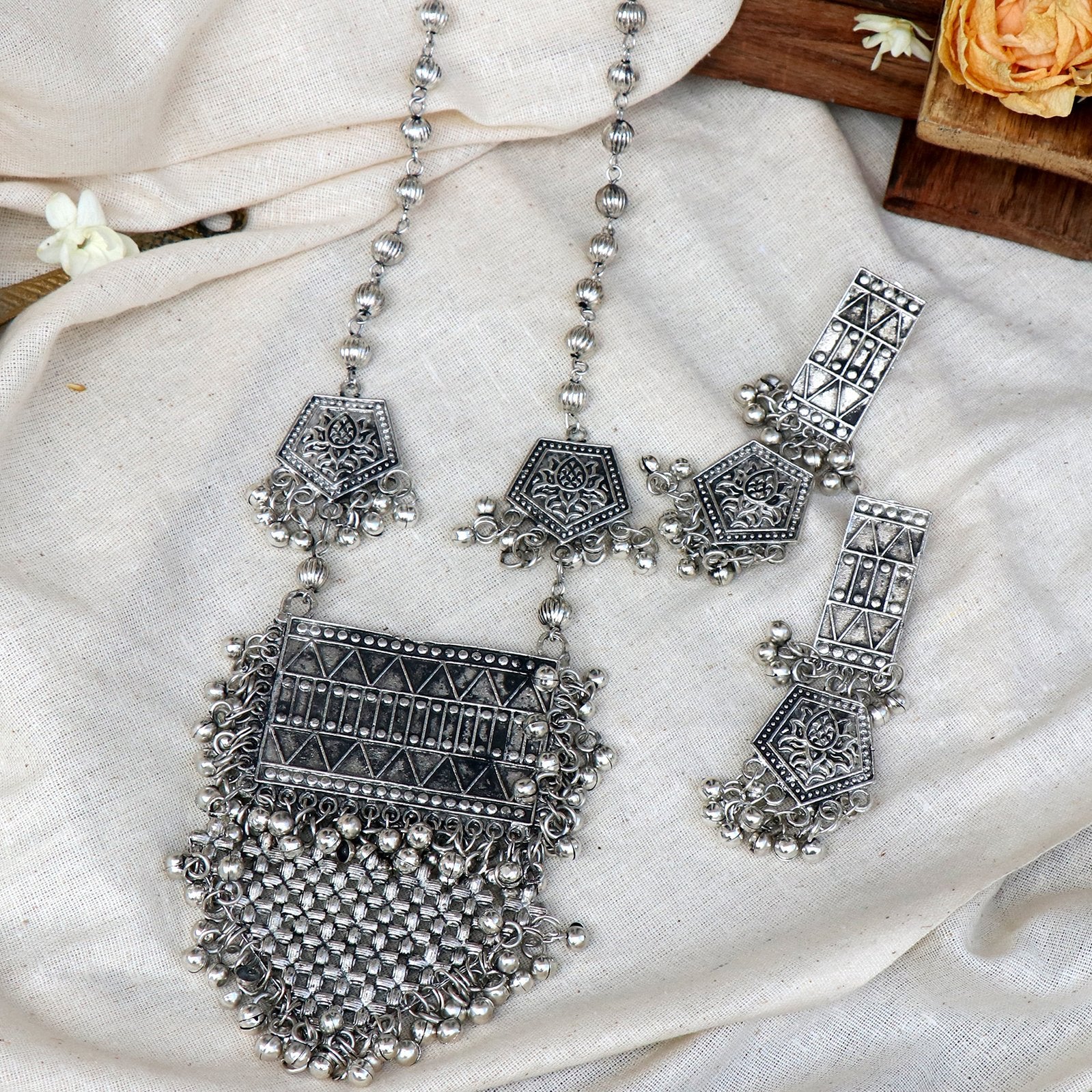 Teejh Ayat Long Necklace Set - Image 2