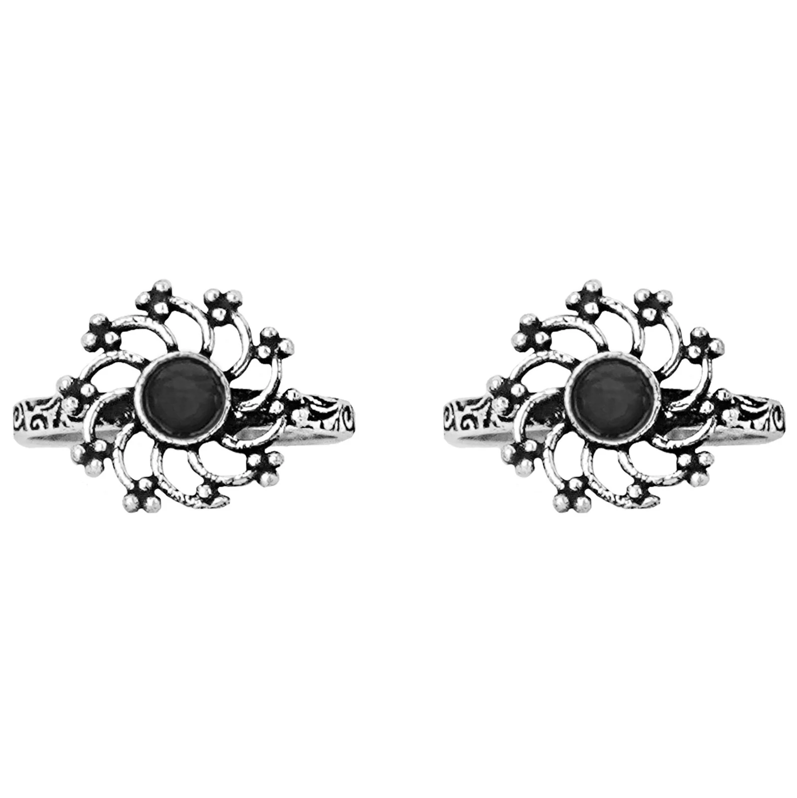 Teejh Dhrishya Black Stone Silver Oxidised Toe Rings - Image 4