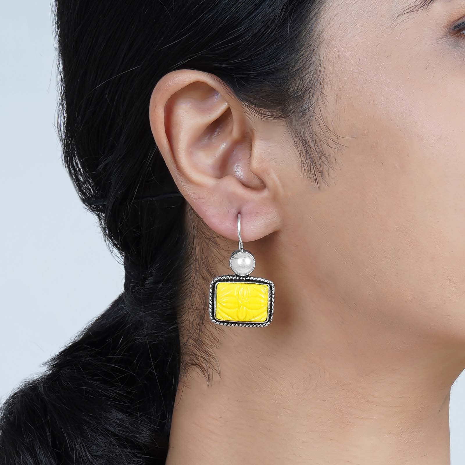 Teejh Diti Yellow Stone & Pearl Earring - Image 2