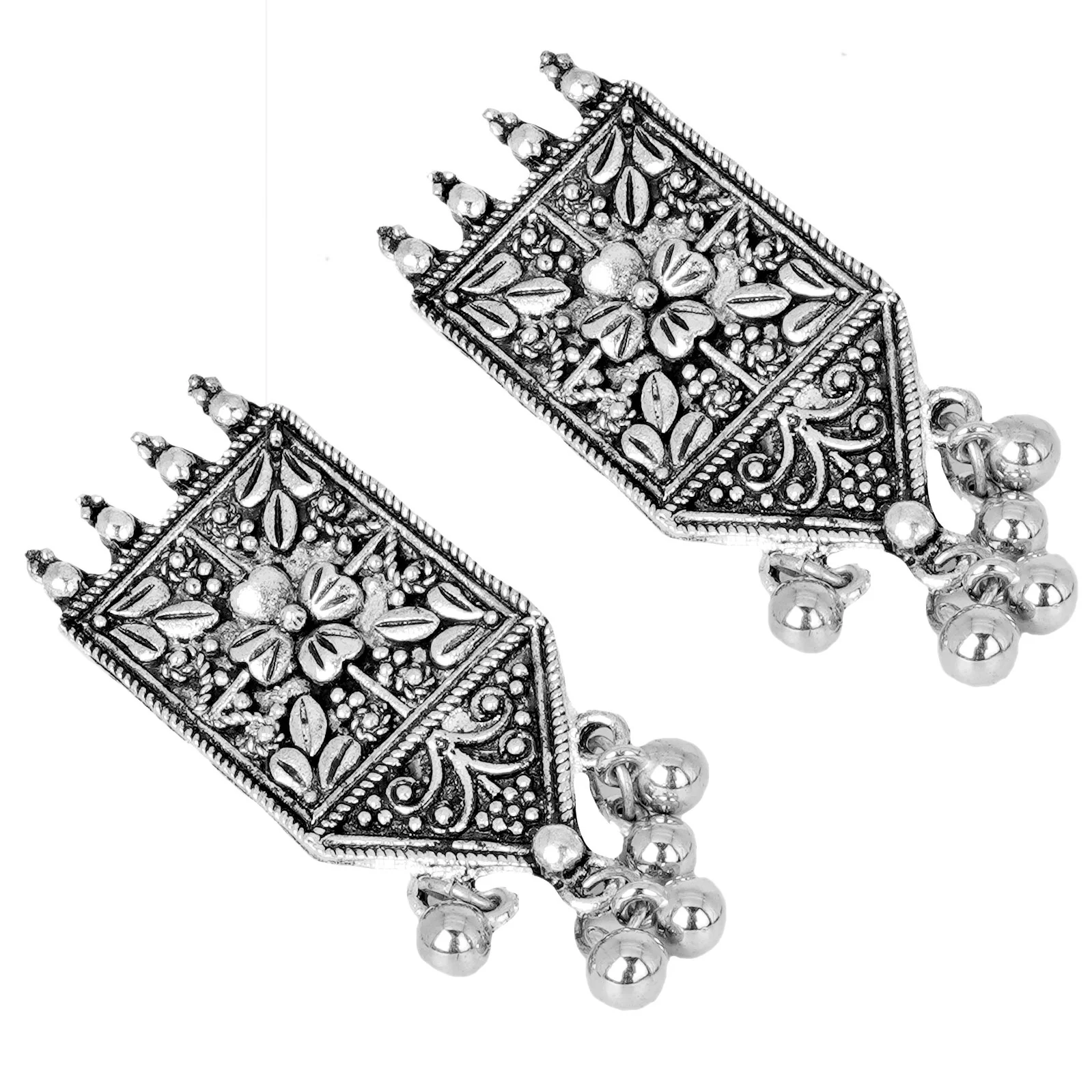 Teejh Dyuti Antique Silver Polish Choker Necklace Set - Image 10