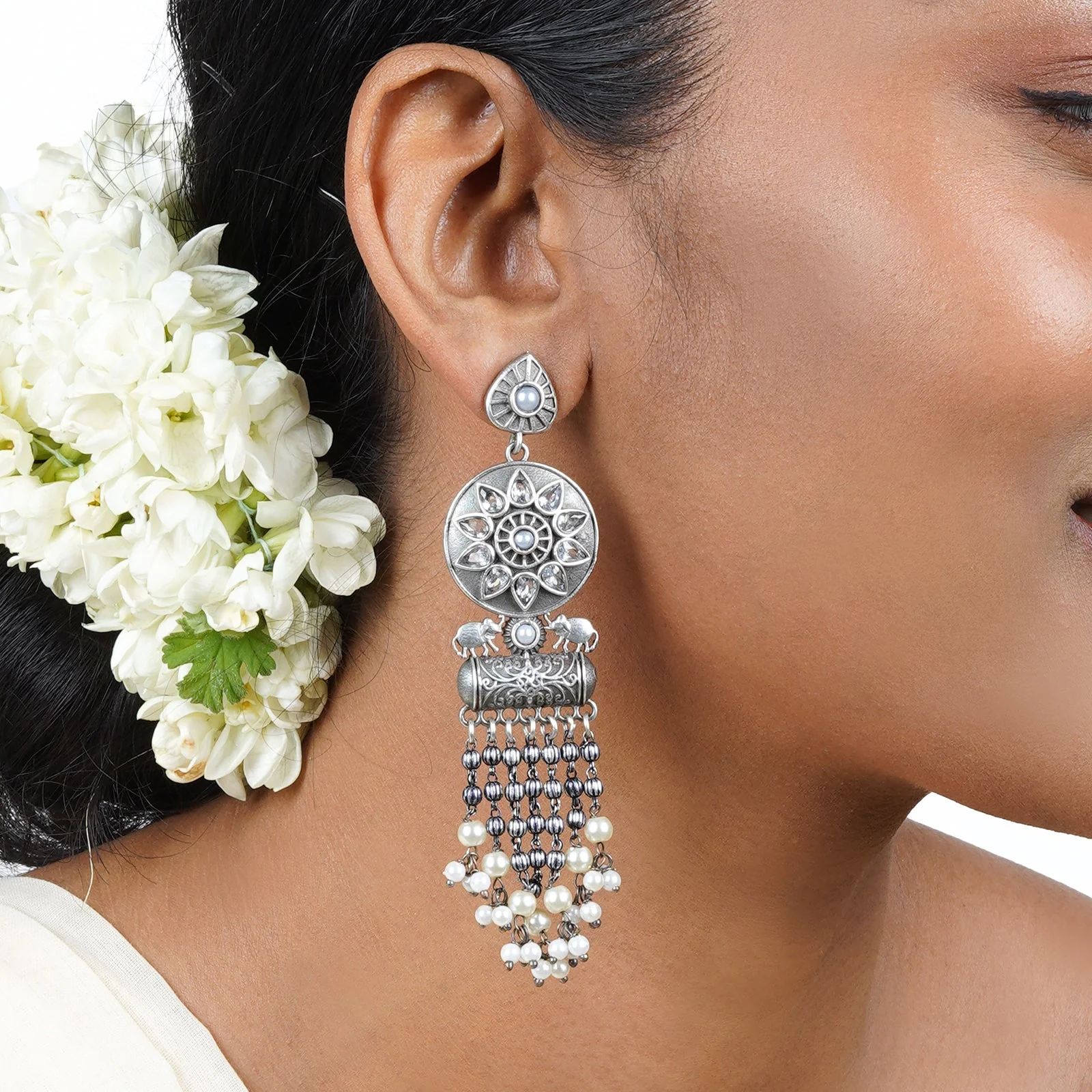 Teejh Gahez White Silver Oxidised Earrings - Image 2