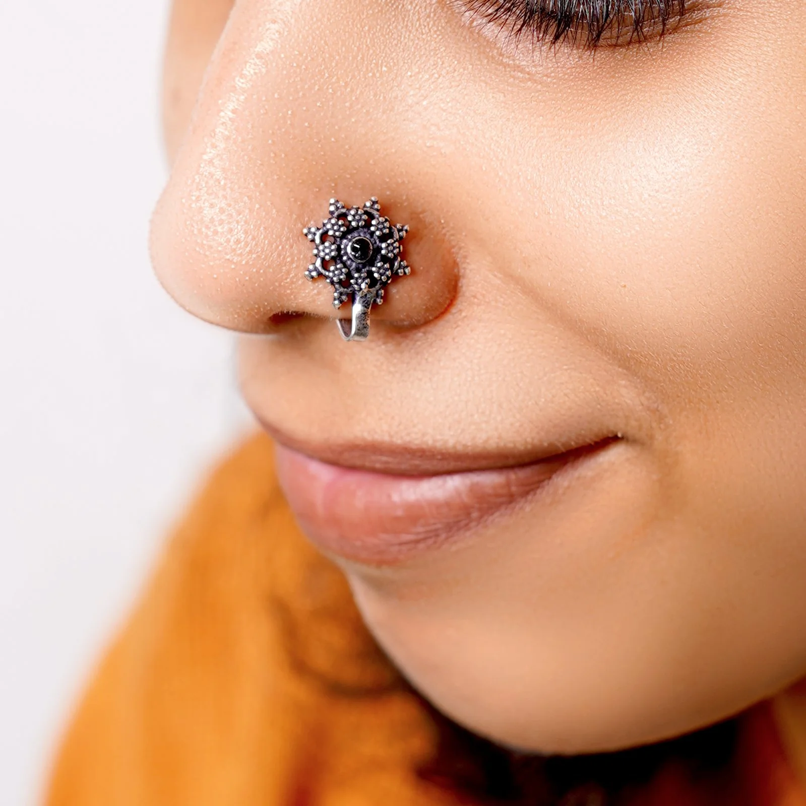 Gauri Black Stone Floral Nose pin - Image 2
