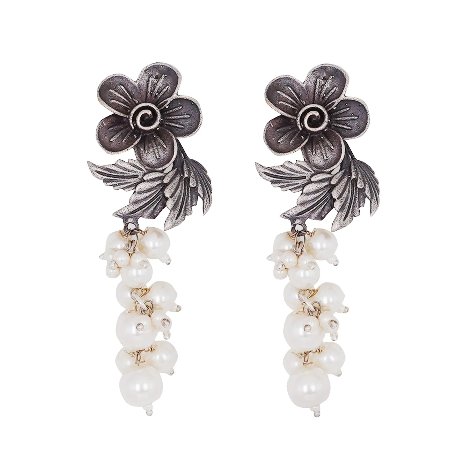 Teejh Jasprett Silver Oxidised Jewelry Gift Set - Image 3