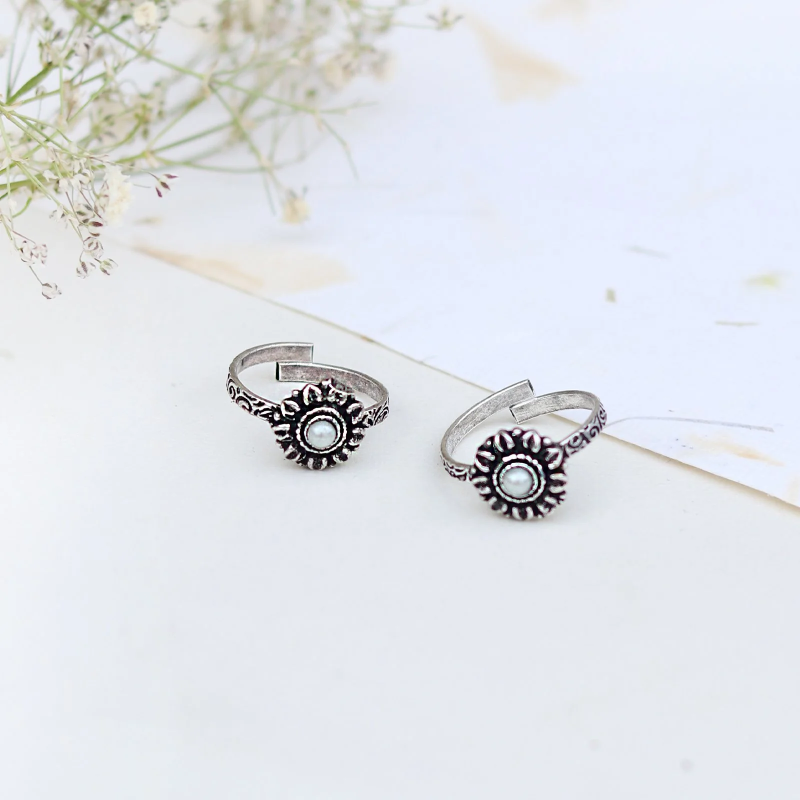 Teejh Kaina White Stone Silver Oxidised Toe Rings