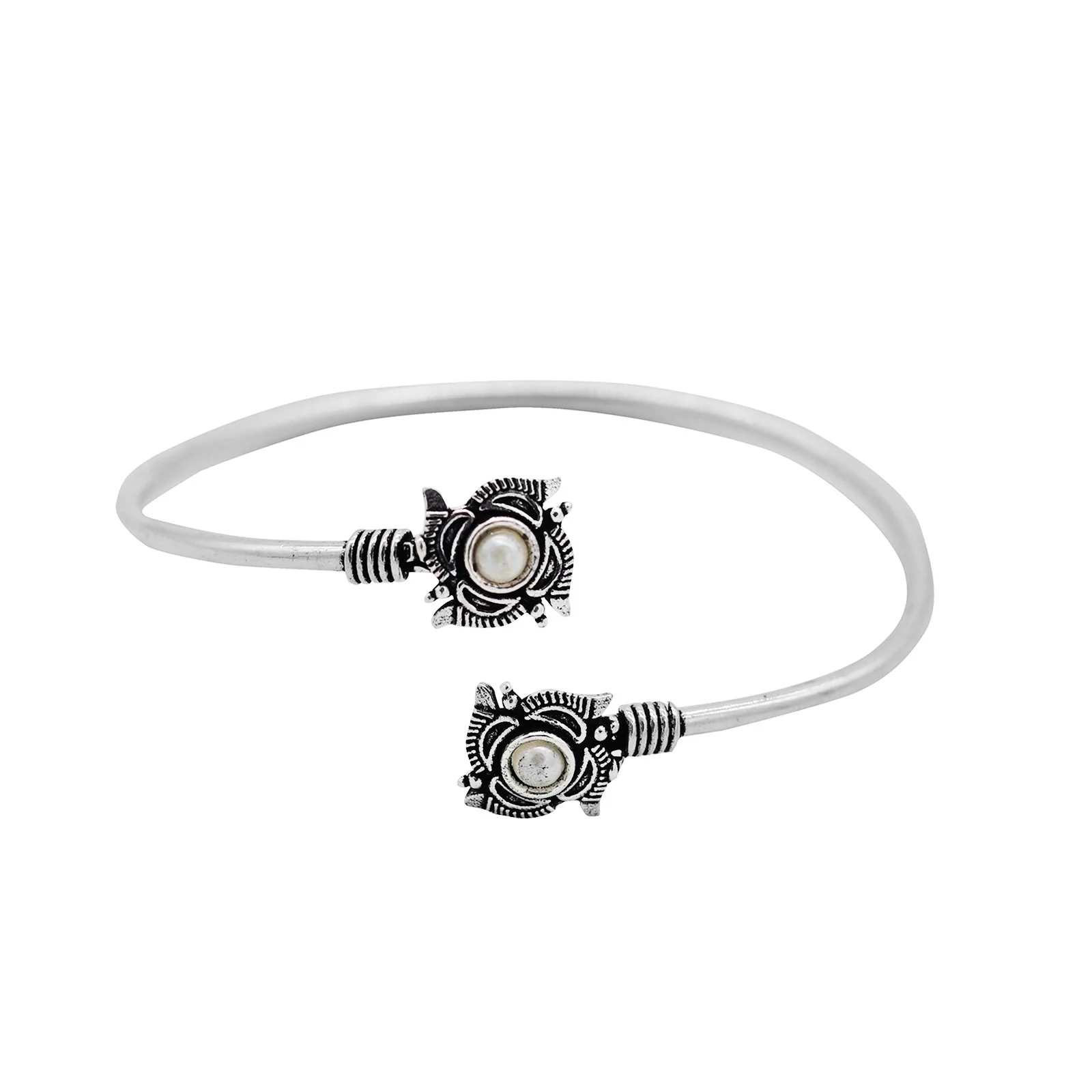 Teejh Madukila Silver Oxidised Jewelry Gift Set - Image 5
