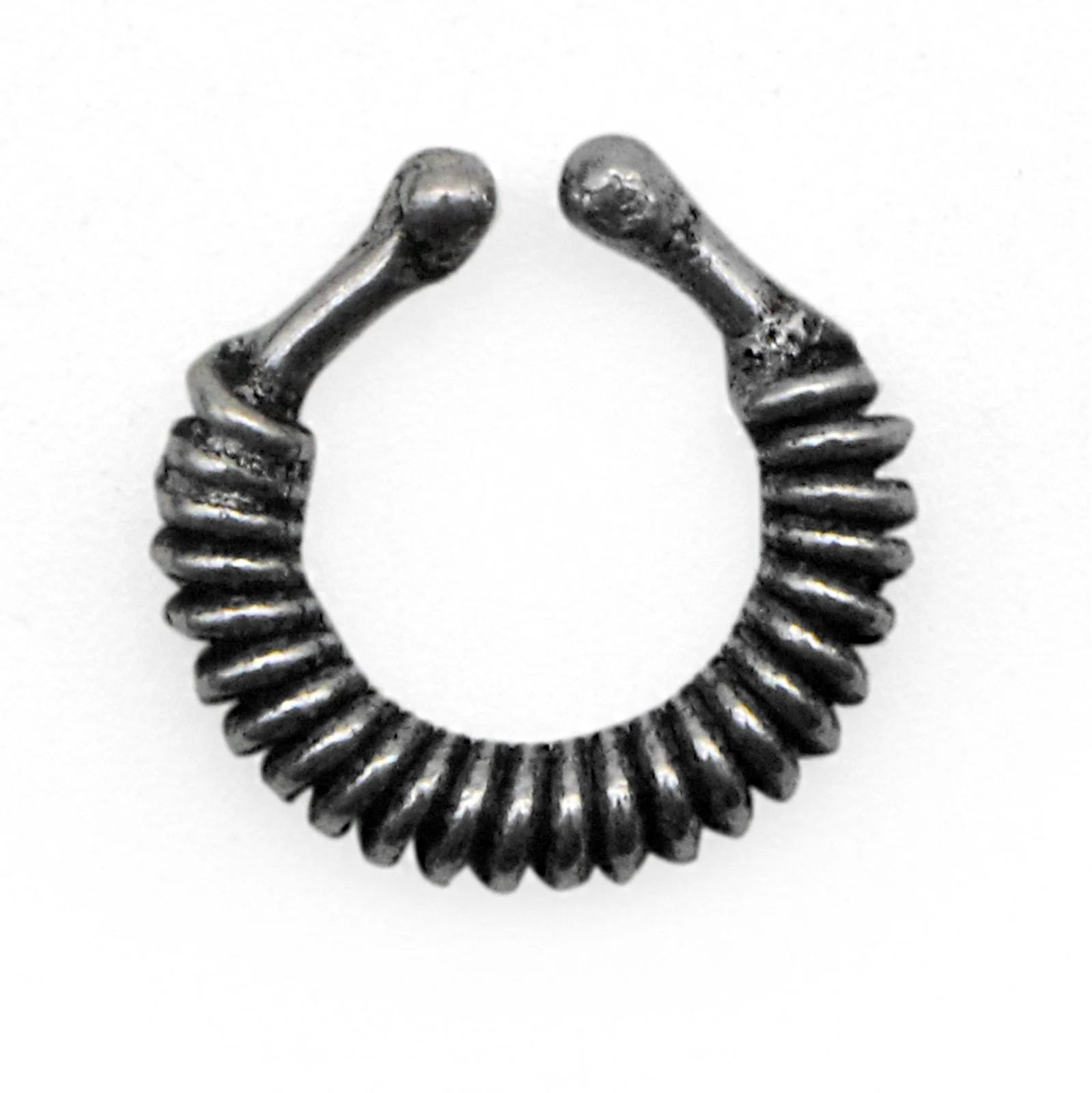 Mahi Silver Nose pin - Image 5