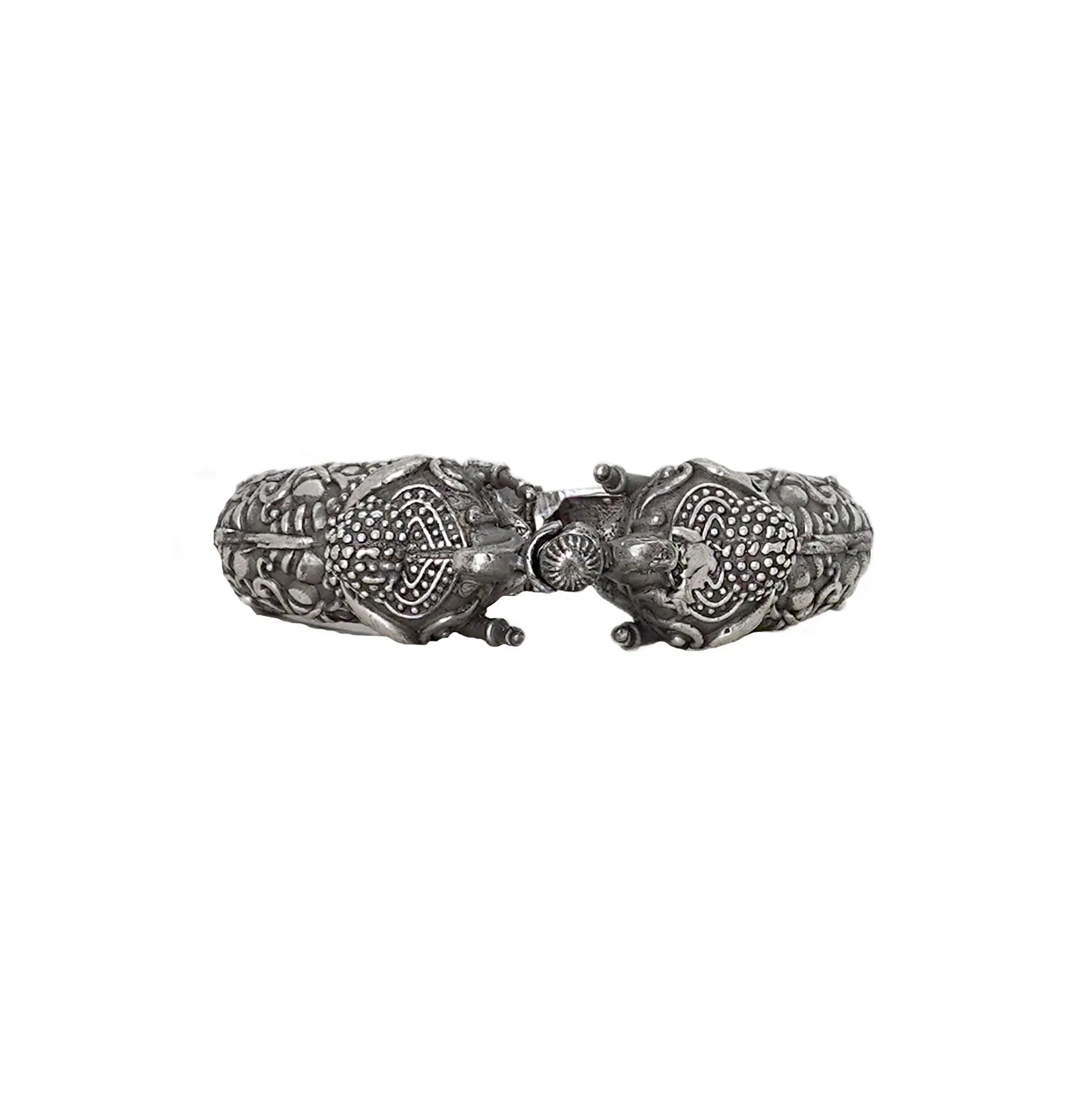 Teejh Meher Silver Oxidised Bangle - Image 3