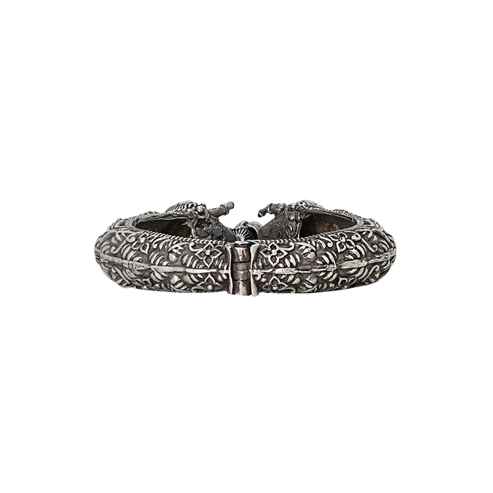 Teejh Meher Silver Oxidised Bangle - Image 6