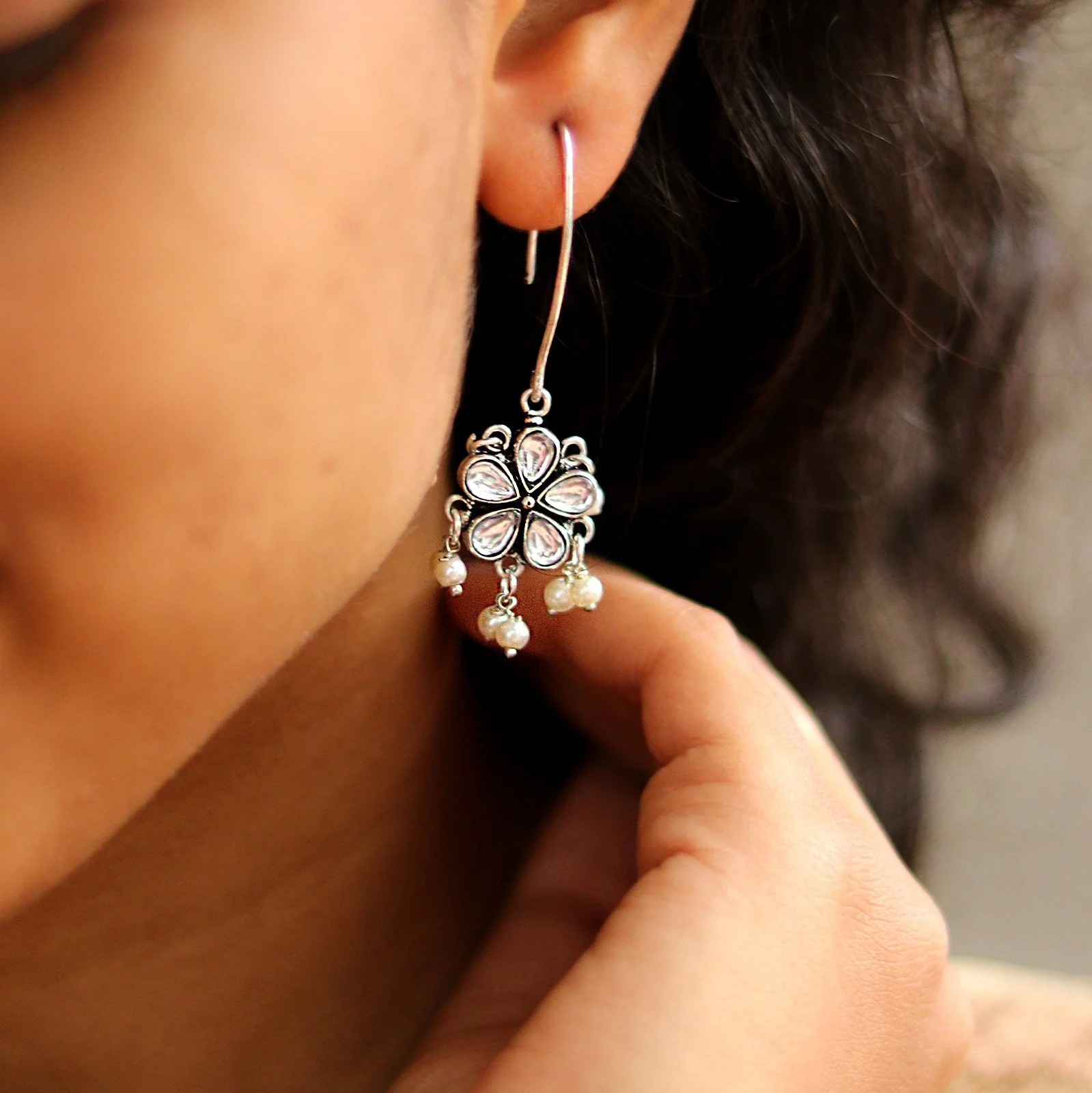 Teejh Mellow Polki Silver Oxidized Pearl Earrings - Image 2
