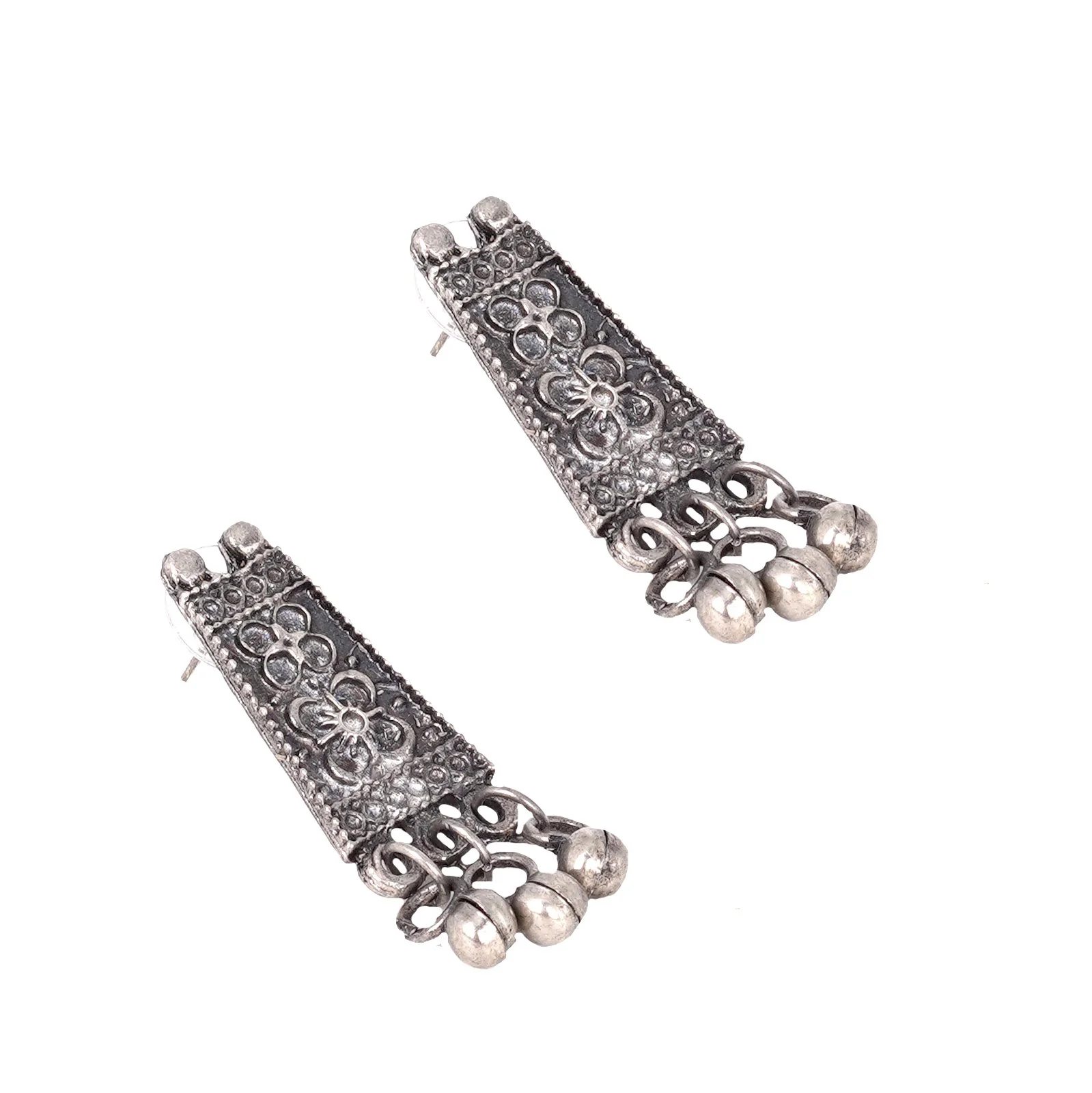 Teejh Mihira Ethnic Silver Oxidised Choker Necklace Set - Image 10