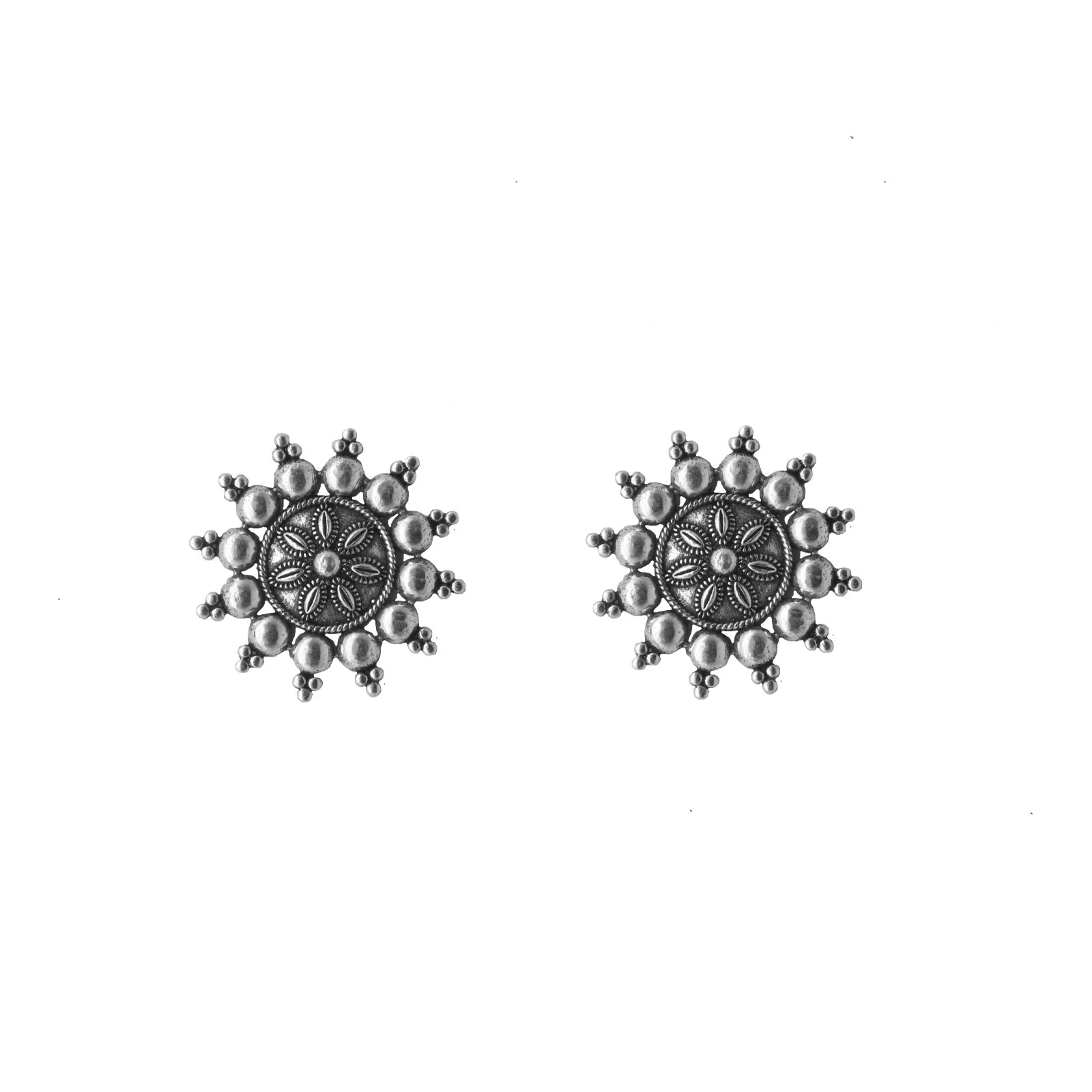 Teejh Mishita Metallic Silver oxidized Jewelry Gift Set - Image 5