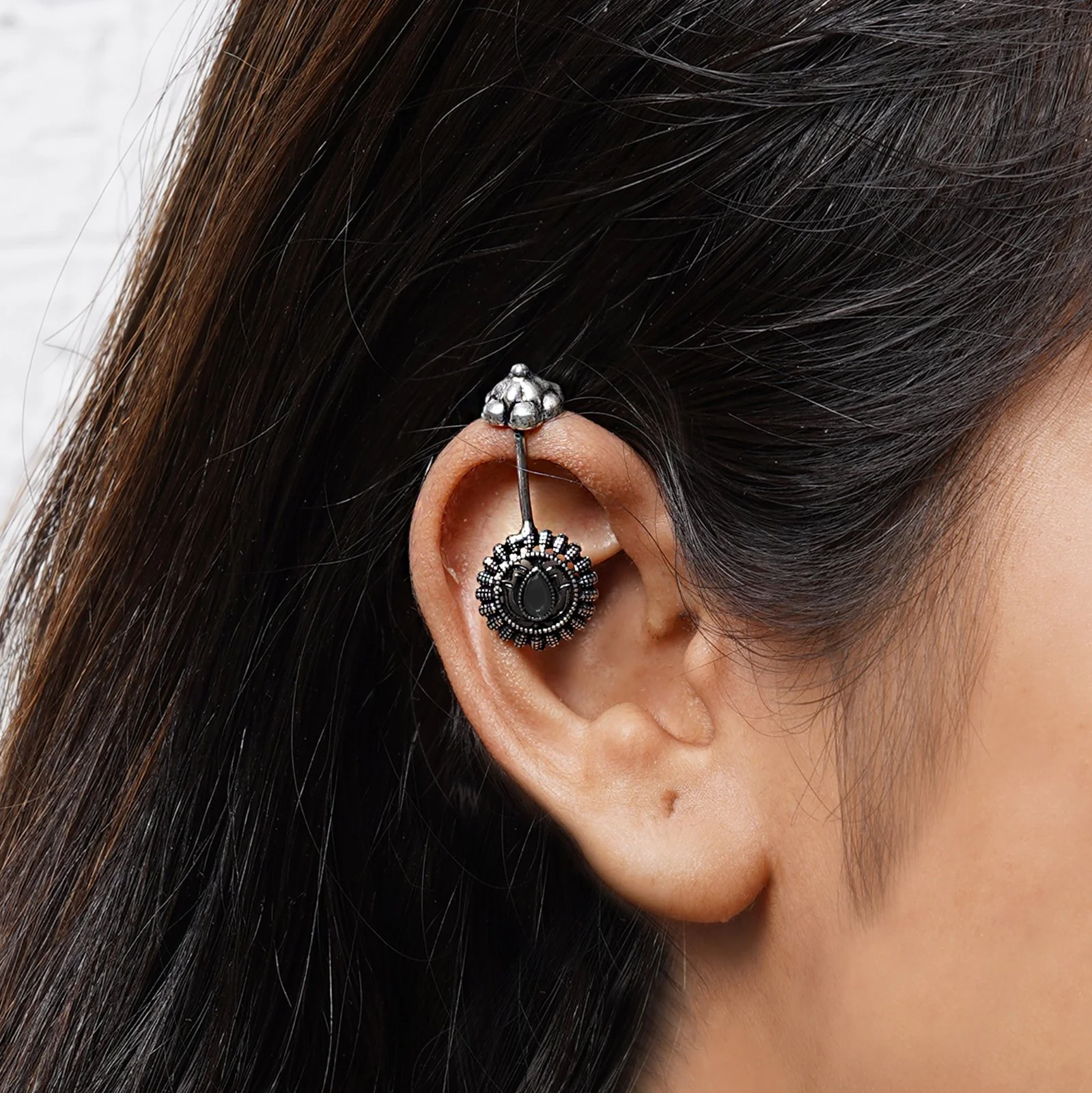 Teejh  Nitara Black Stone Silver Oxidised Clip On Bugadi - Image 2