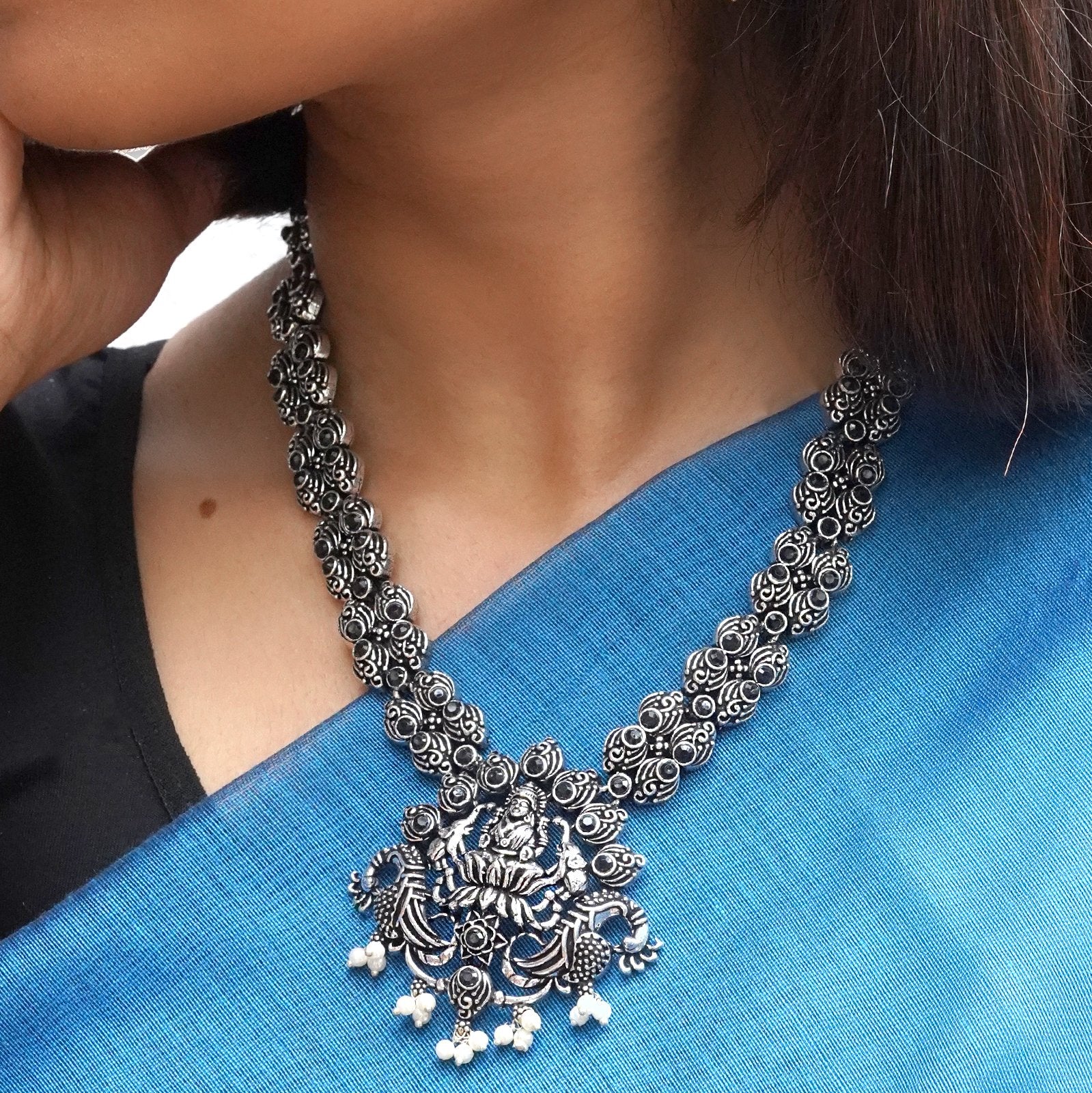 Teejh Odika Black Stone Temple Work Necklace Set - Image 2