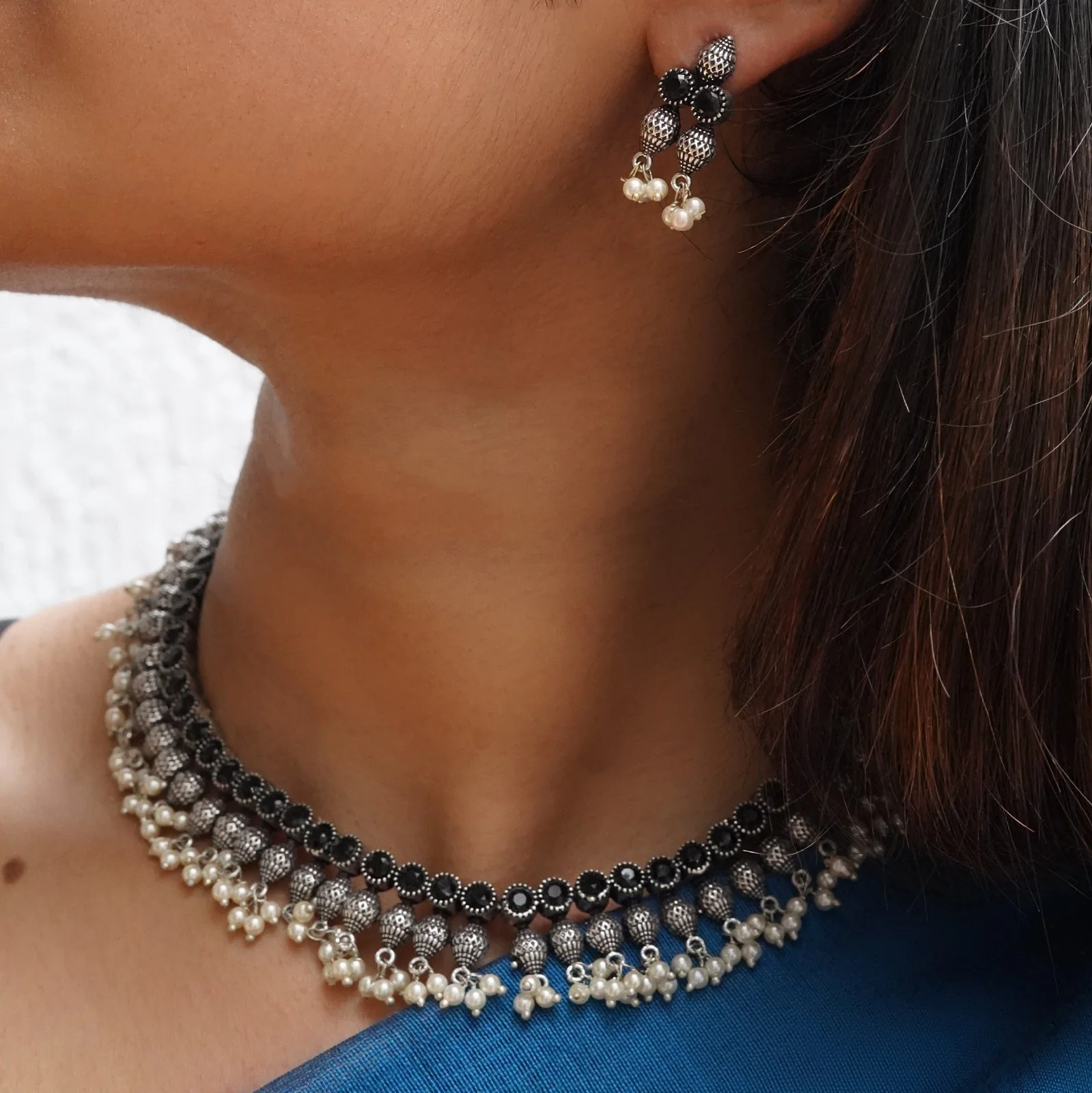 Teejh Pihu Black Stone Choker Necklace Set - Image 2