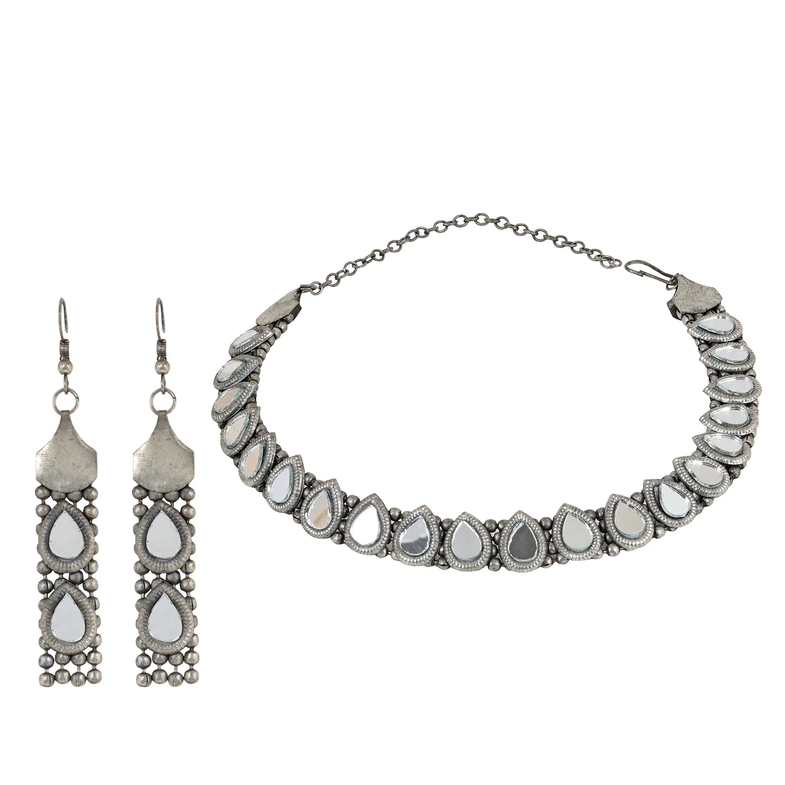Teejh Riddhima Silver Oxidised Necklace Set - Image 3