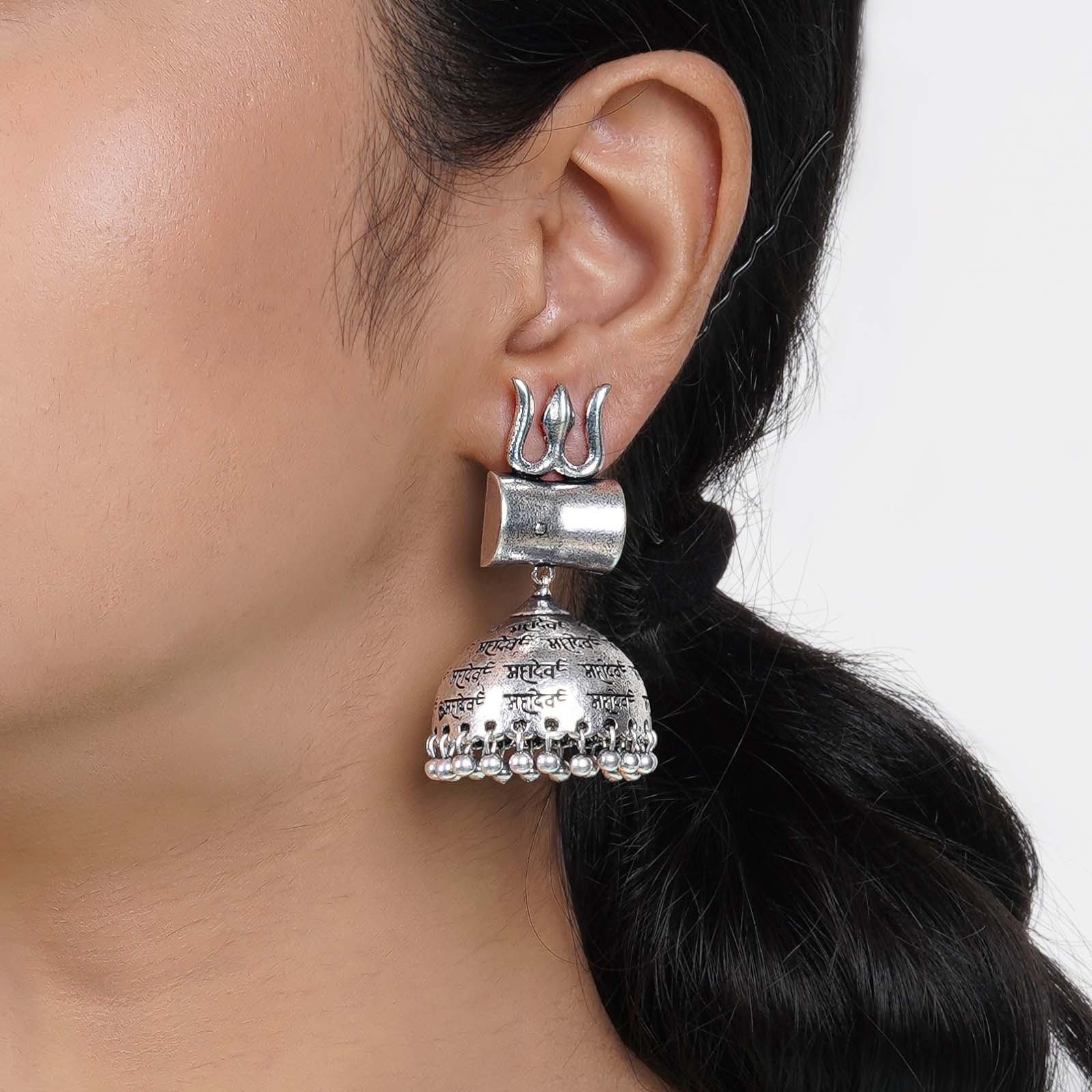 Teejh Riyad Silver Oxidised Earring - Image 2