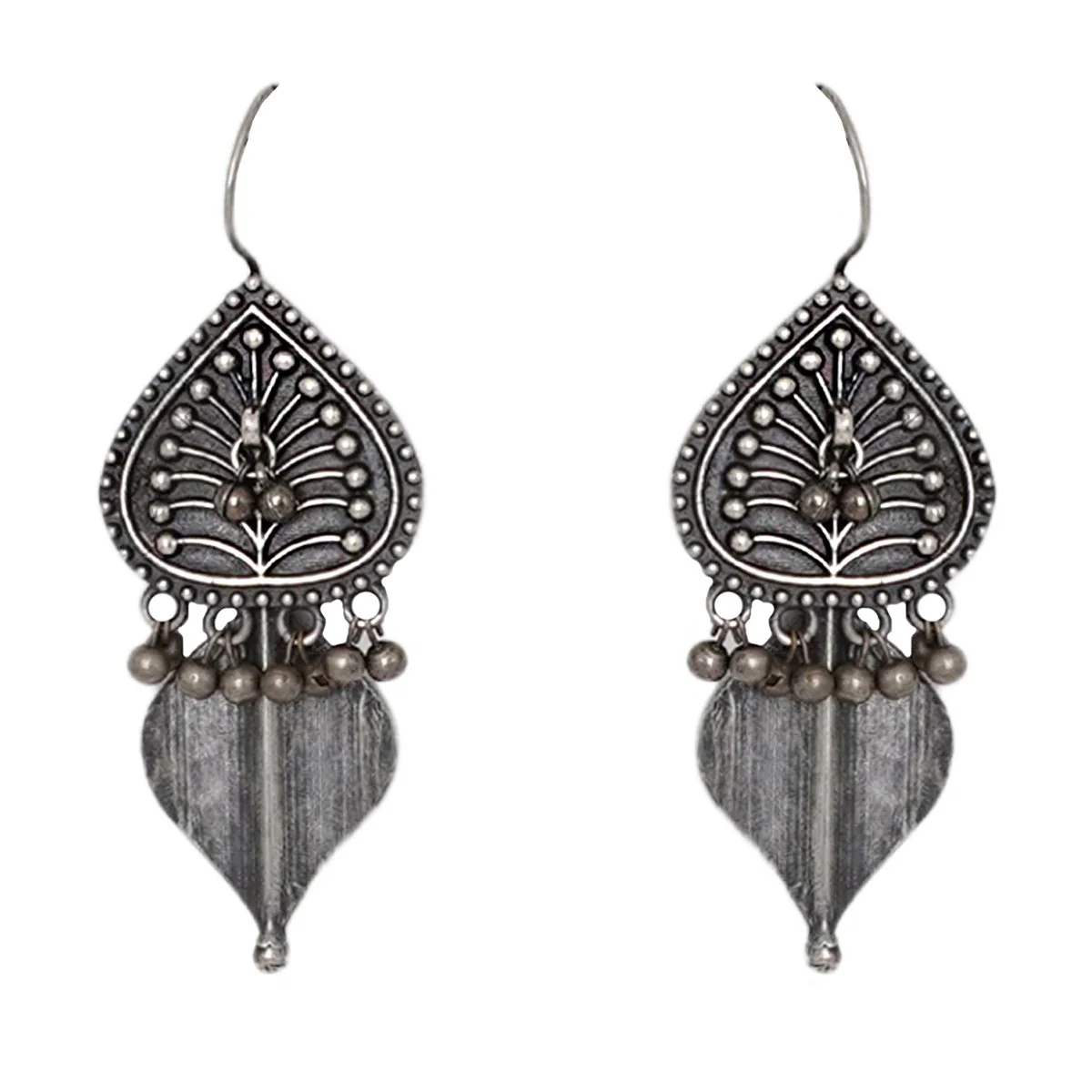 Teejh Rutwa Silver Oxidised Jewelry Gift Set - Image 3