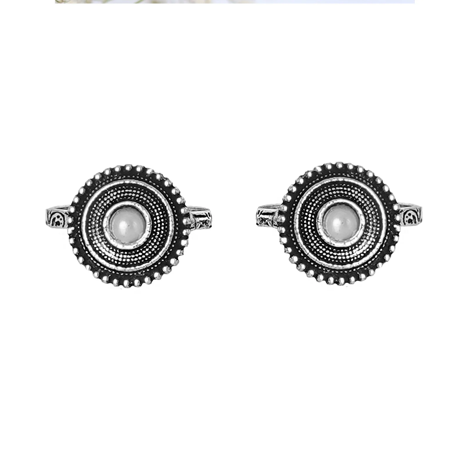 Teejh Shaanvi  White Stone Silver Oxidised Toe Rings - Image 3