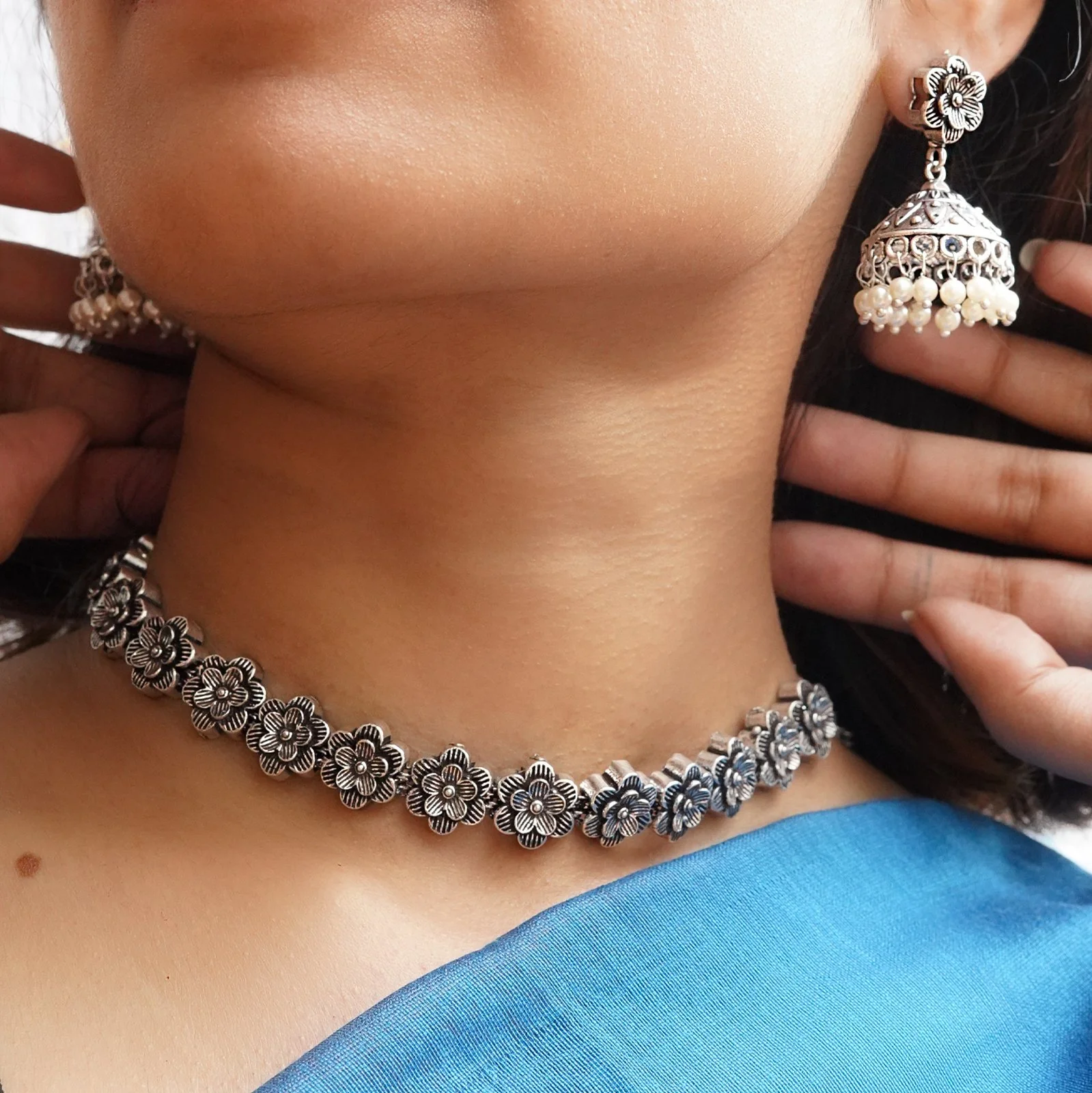 Teejh Shachi Floral Metallic Necklace Set - Image 2