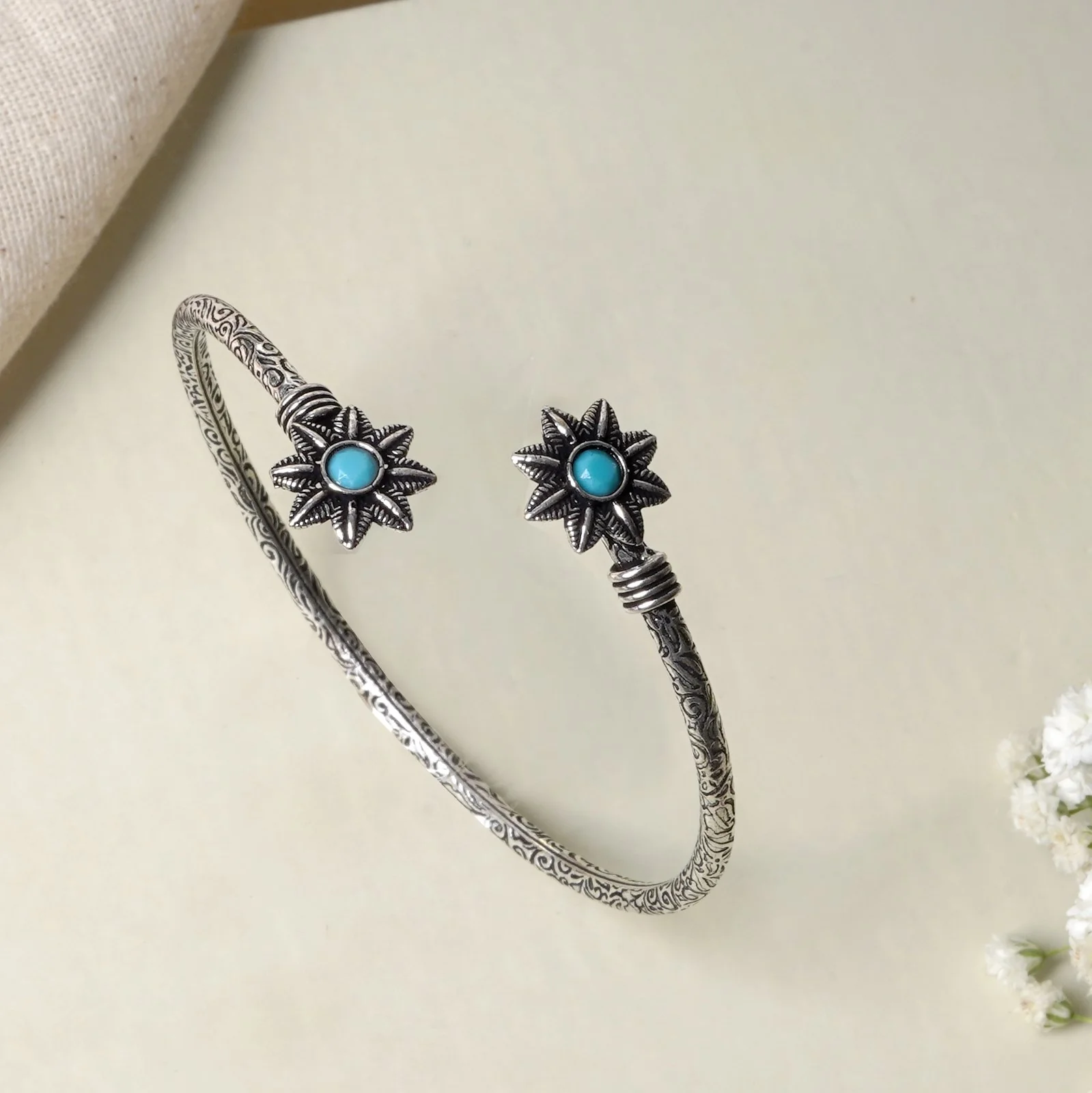 Teejh Shambhavi Silver Oxidised Floral Bracelet - Image 2