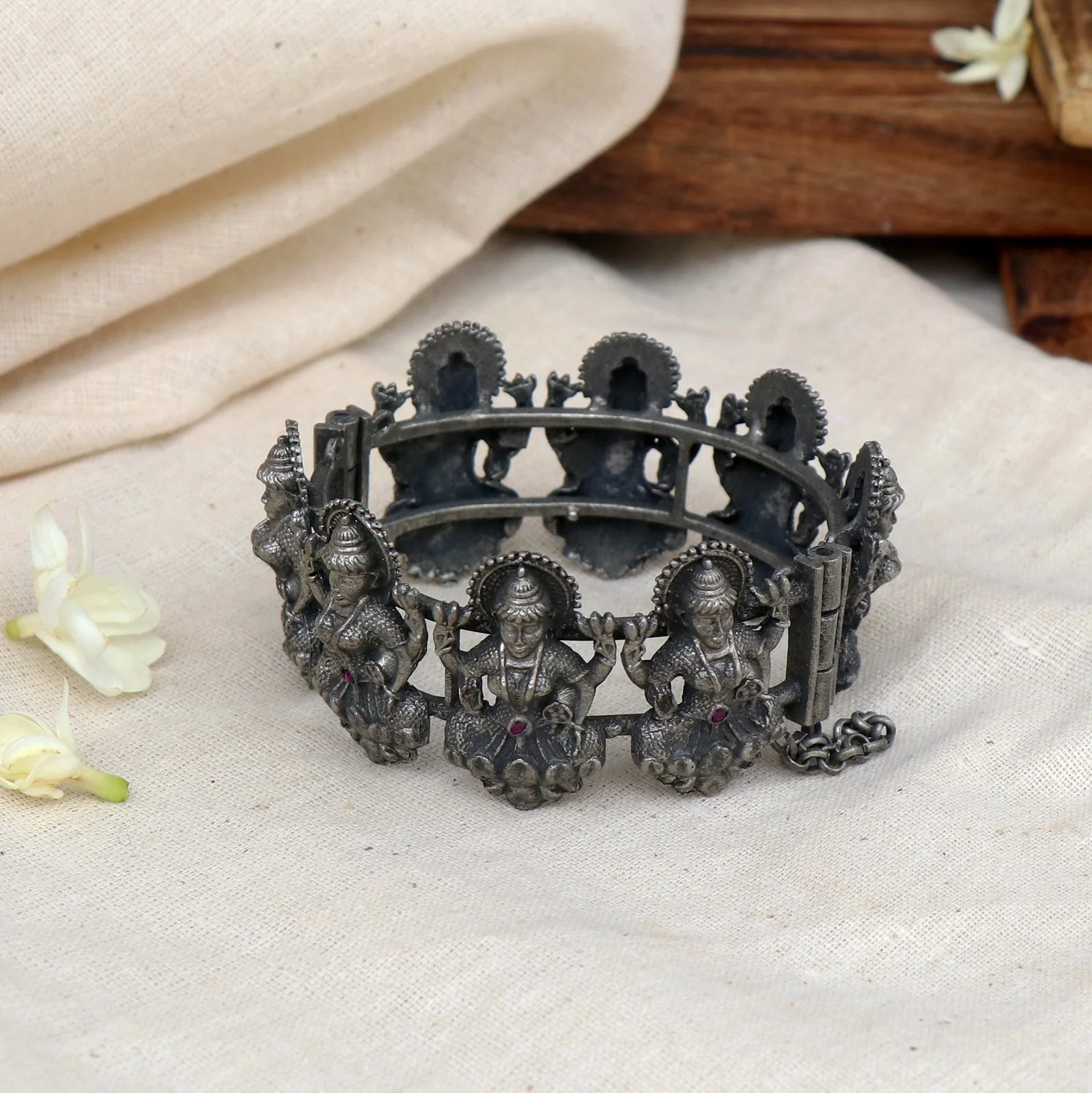 Teejh Sudha Red Stone Silver Oxidised Bangle - Image 2