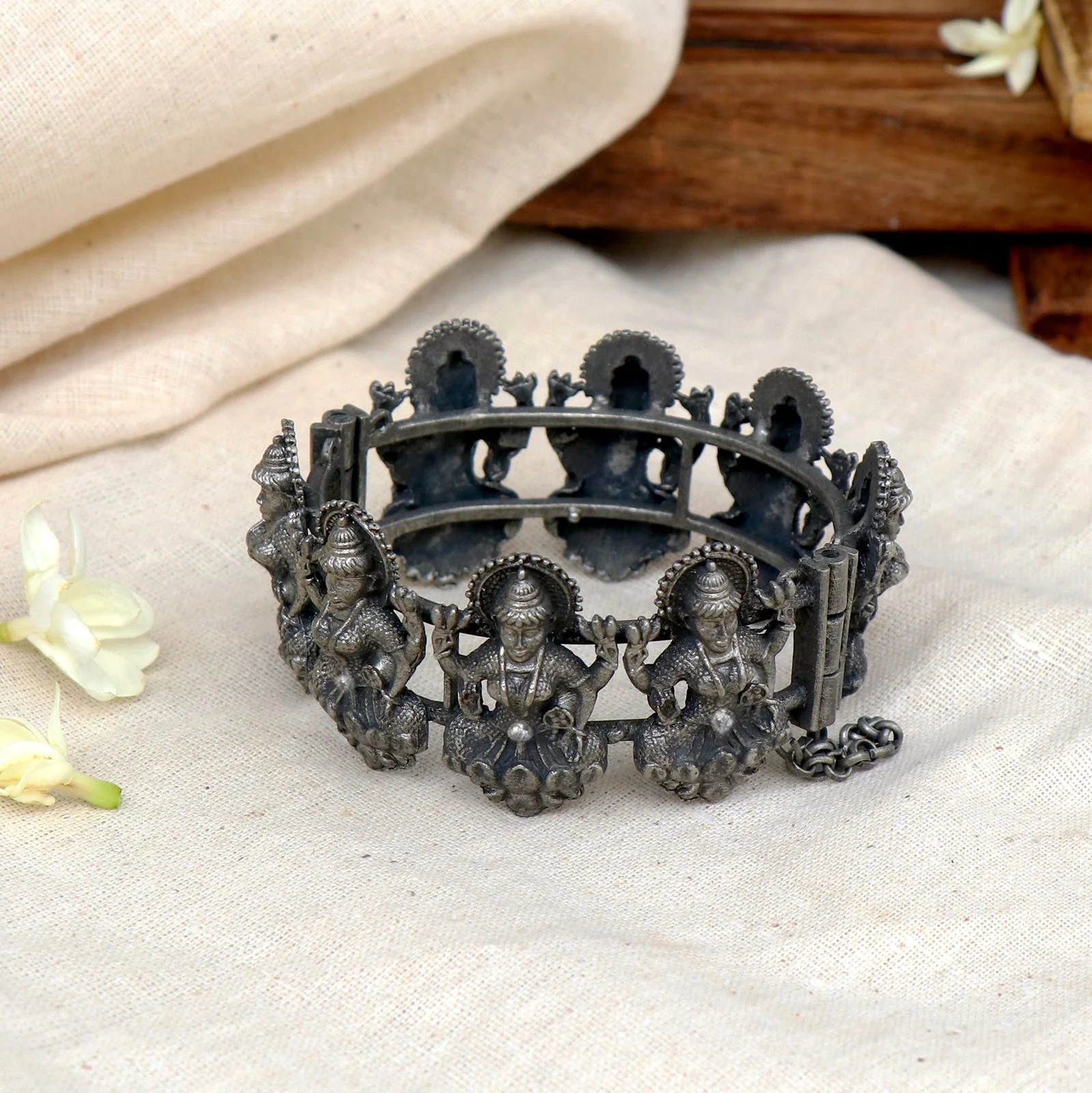 Teejh Sudha Silver Oxidised Bangle - Image 2