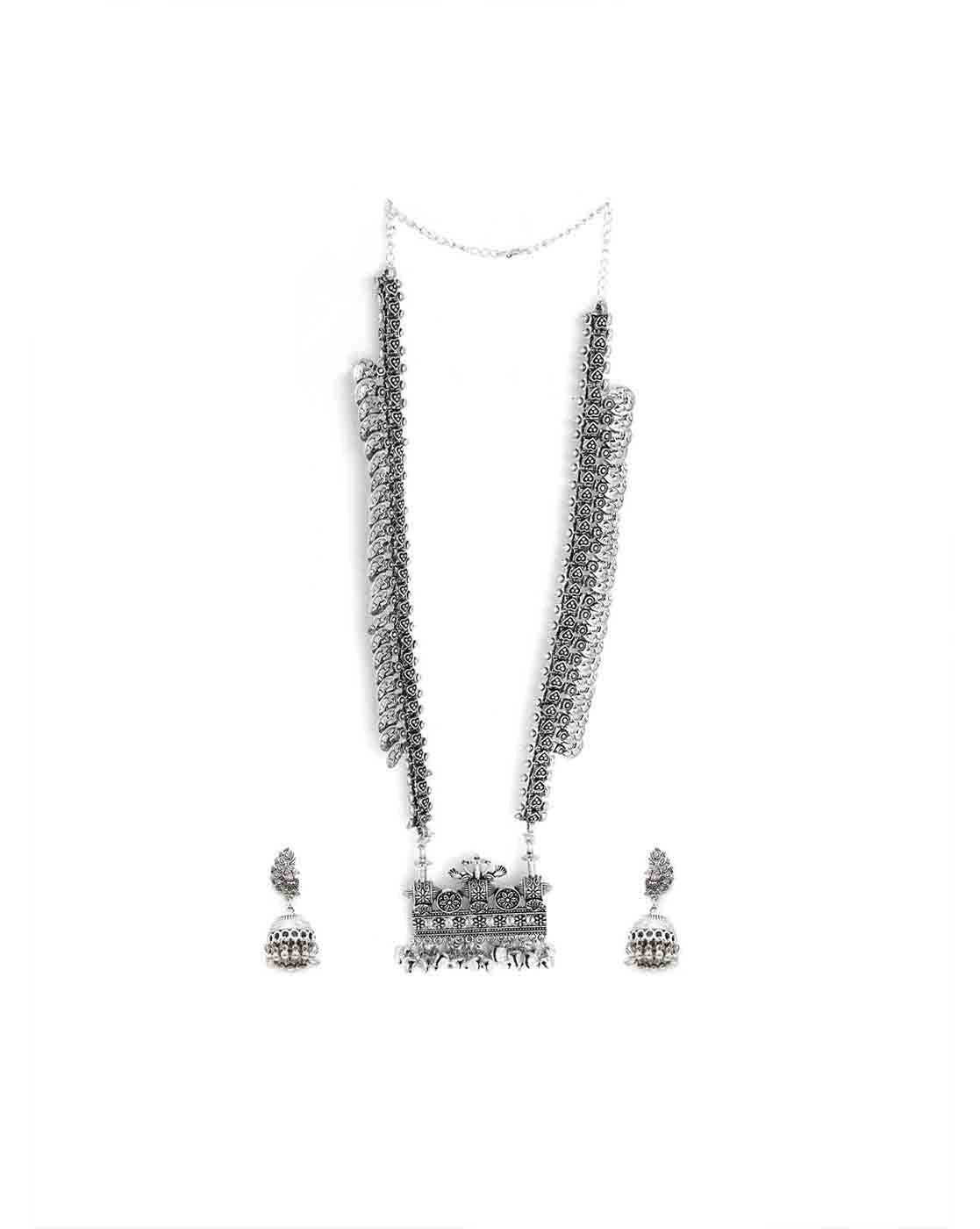 Teejh Tanam Silver Oxidised Jewelry Gift Set - Image 2