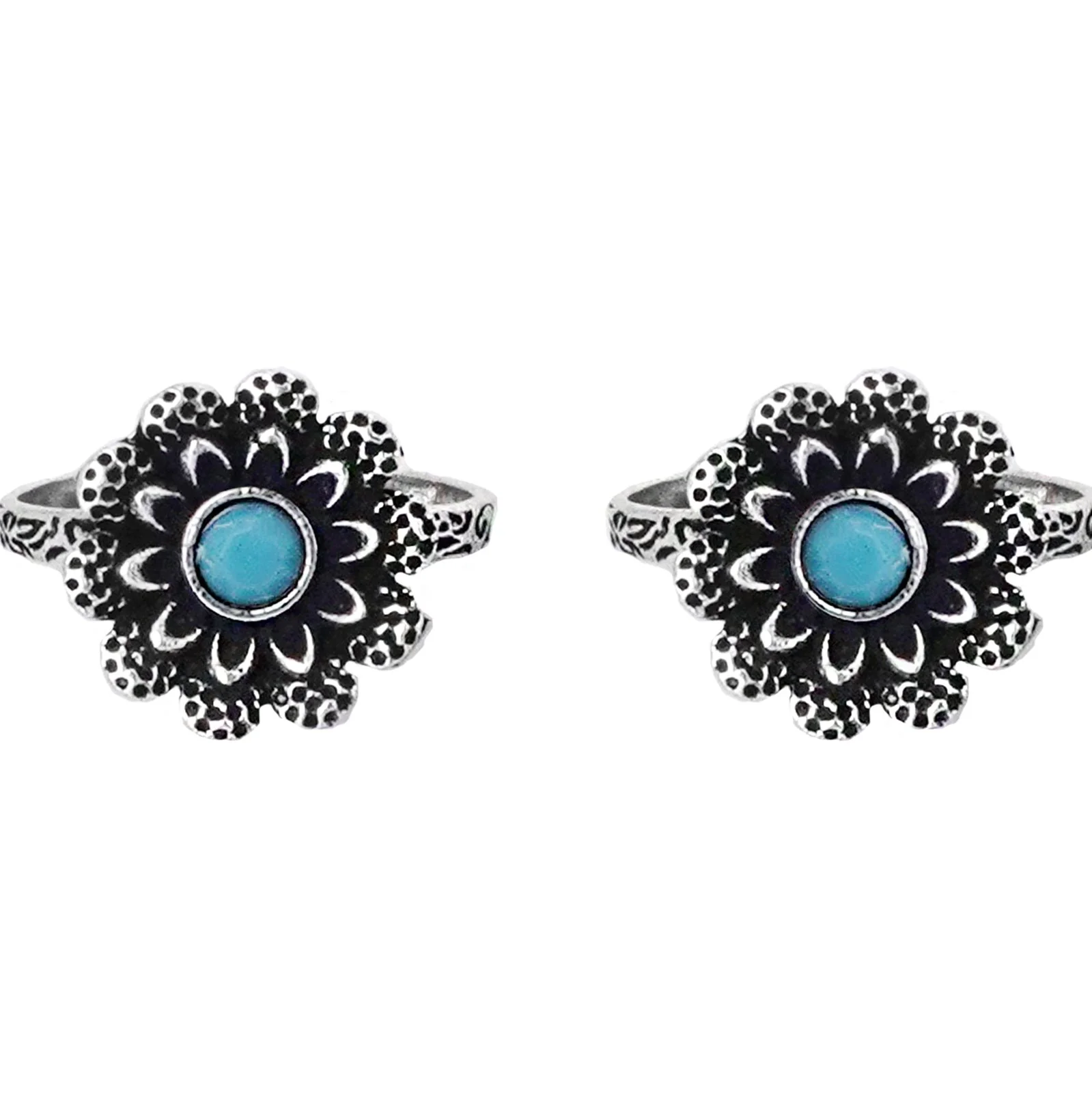 Teejh Tishya Light Blue Stone Silver Oxidised Toe Rings - Image 4