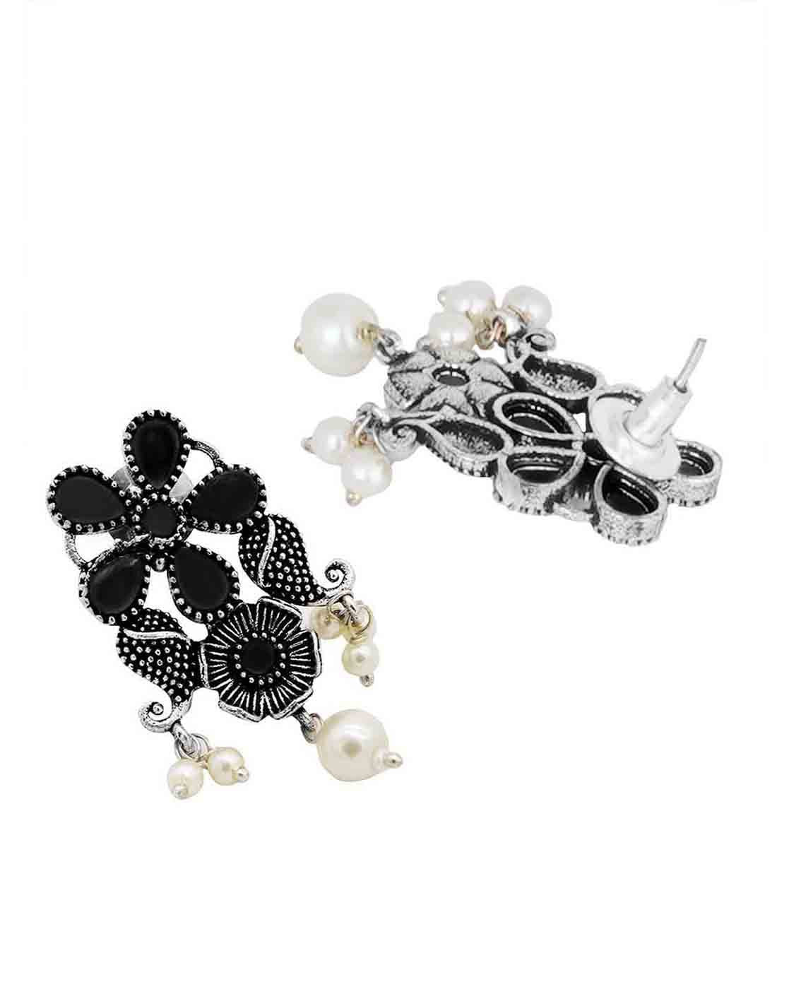 Teejh Upasana Silver Oxidised Jewelry Gift Set - Image 3
