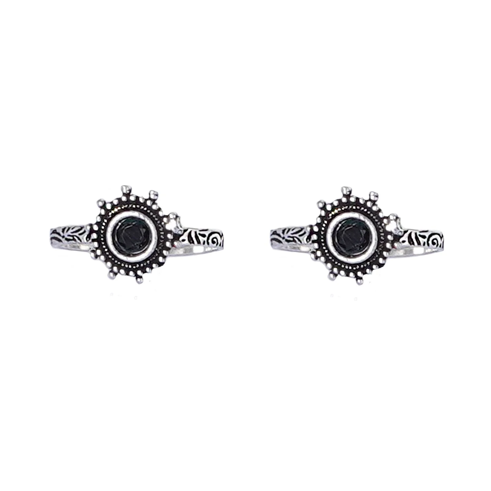 Teejh Vihana Black Stone Silver Oxidised Toe Rings - Image 3