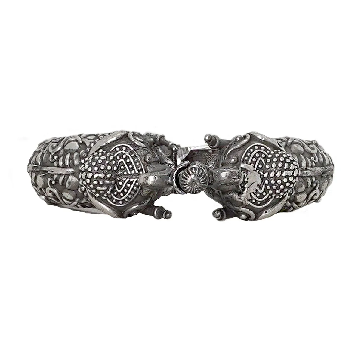 Teejh Vipasa Silver Oxidised Jewelry Gift Set - Image 5