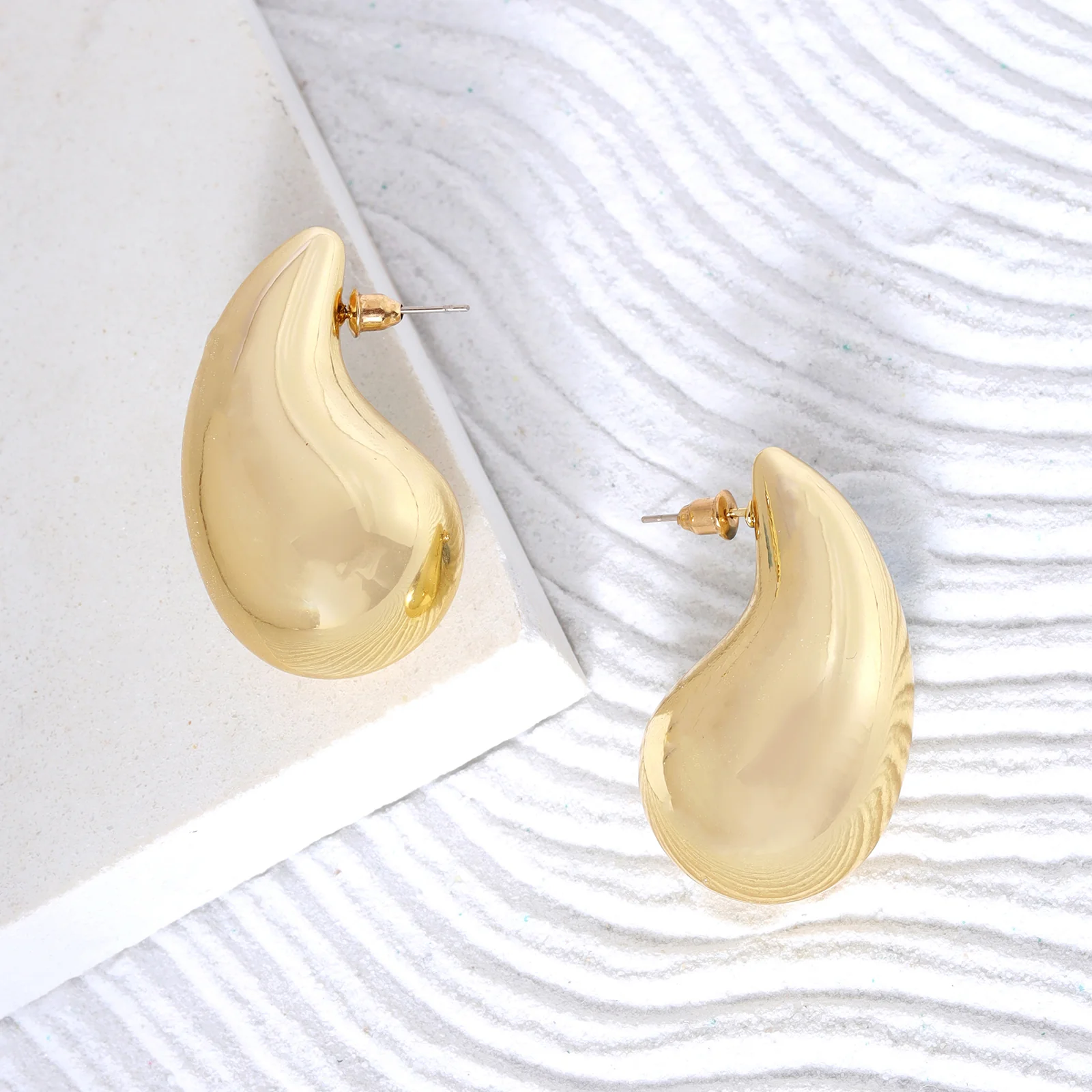Theodosia Light Gold Earrings - Image 2